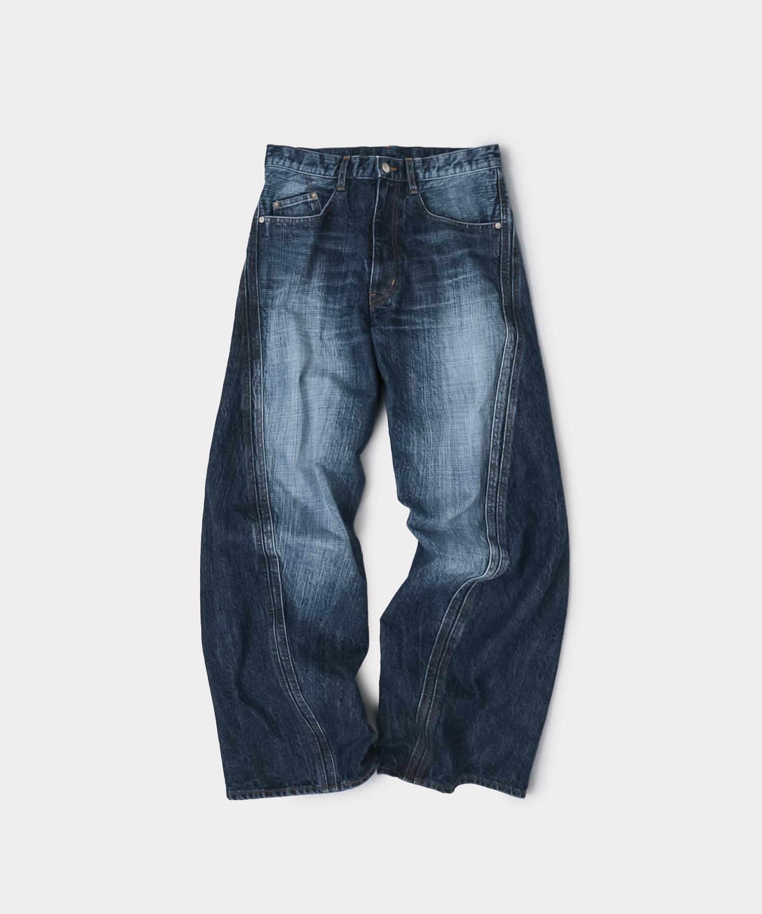 別注 3D TWISTED WIDE LEG FADED JEANS(1 BLUE): NVRFRGT: MENS