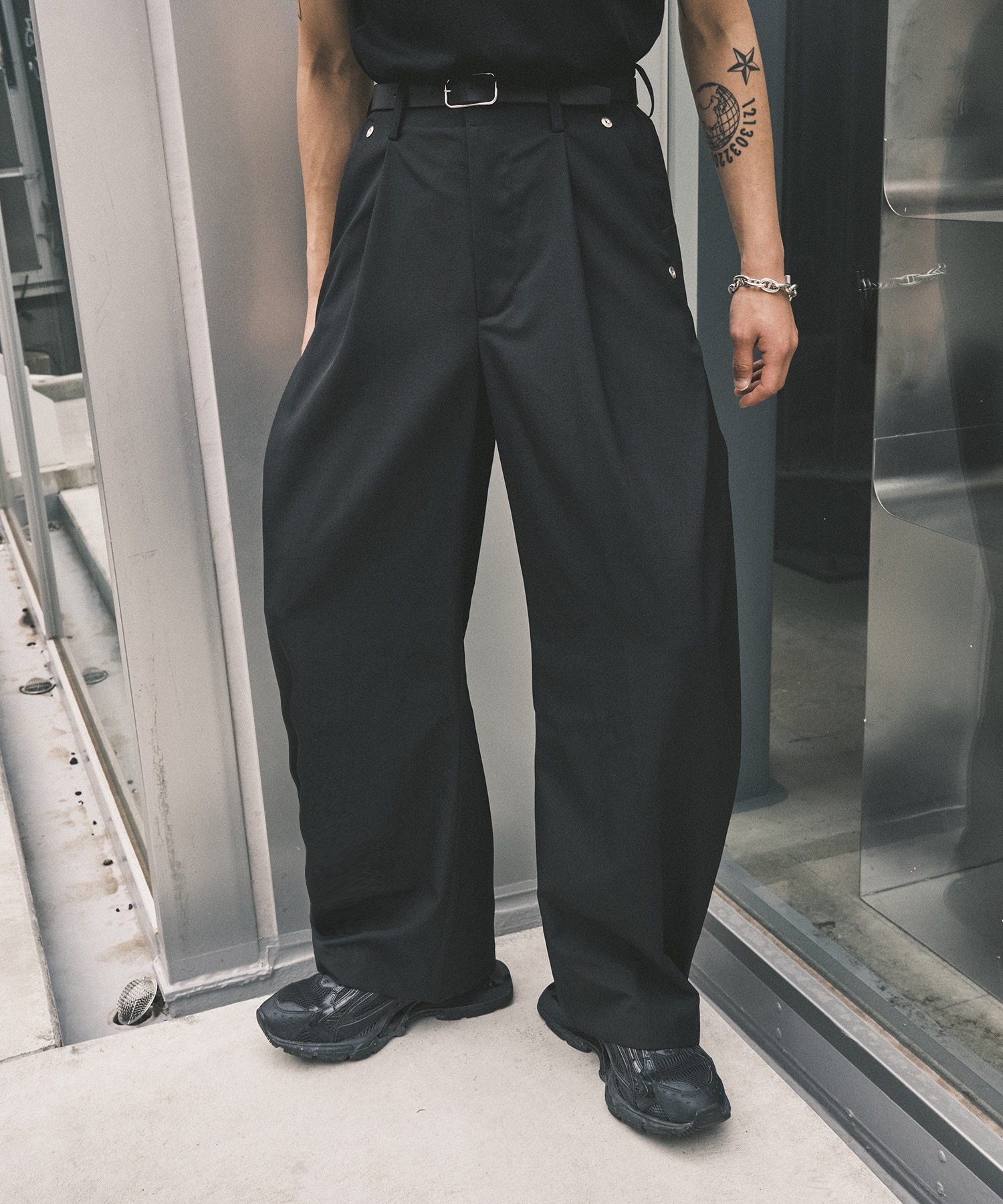BLACK