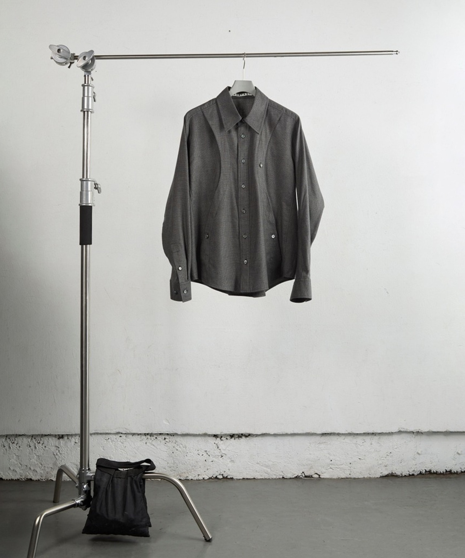 DARK GREY
