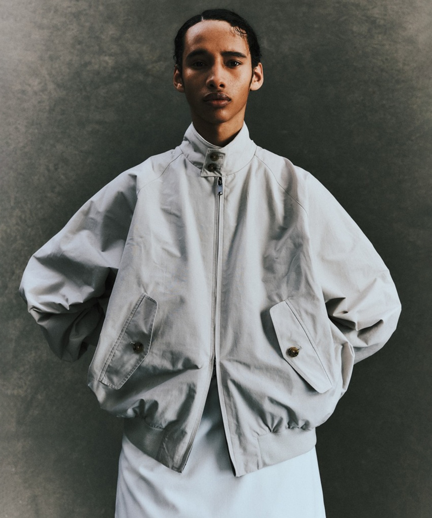 LIGHT GREY