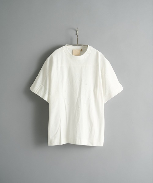 OFF WHITE