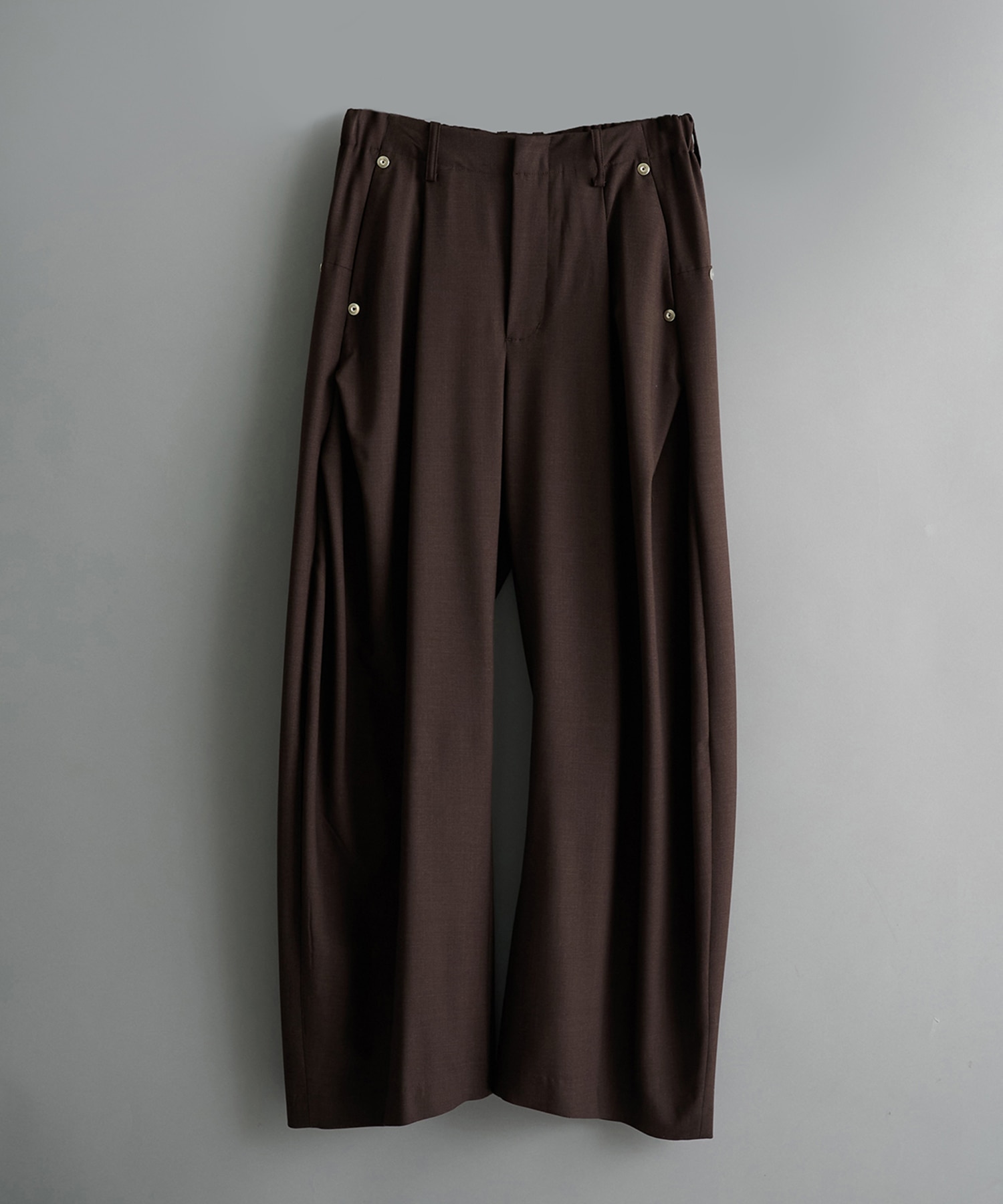 LIGHT BROWN