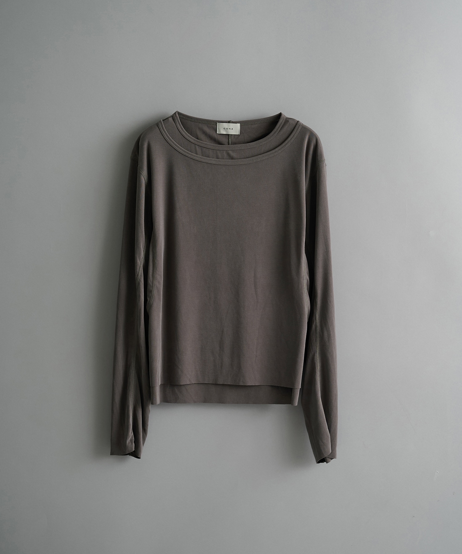 DARK GREY