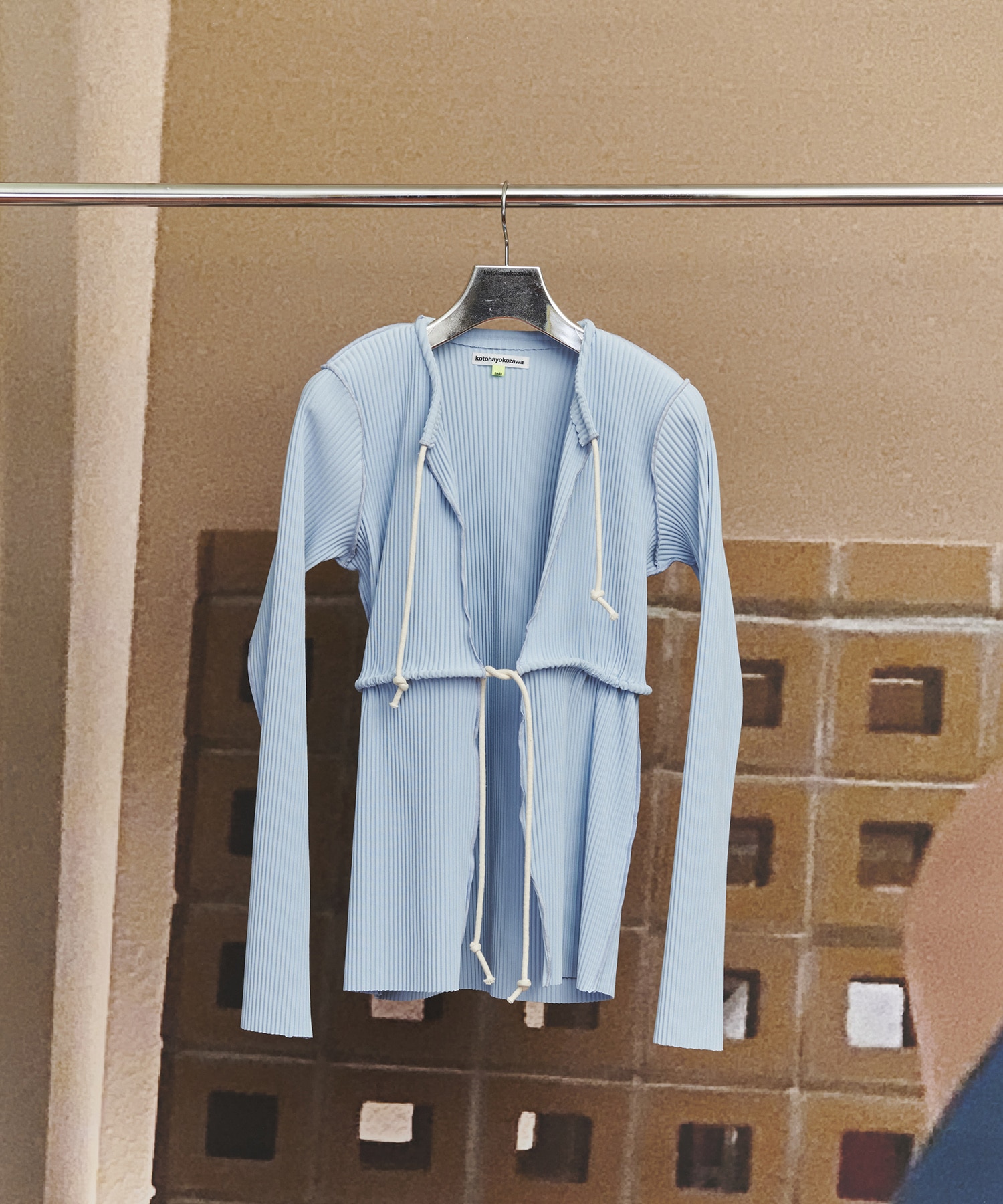 LIGHT BLUE