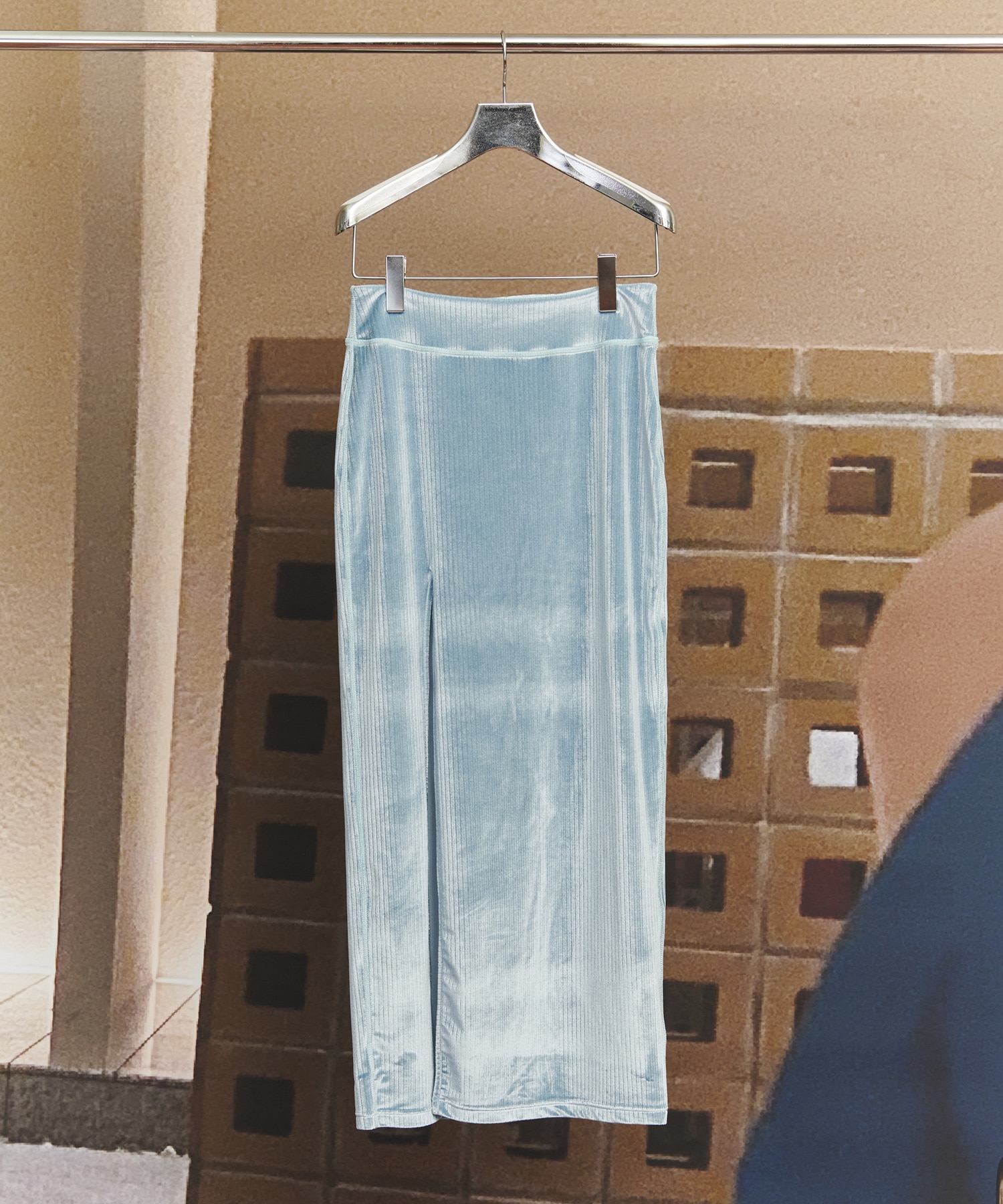 LIGHT BLUE