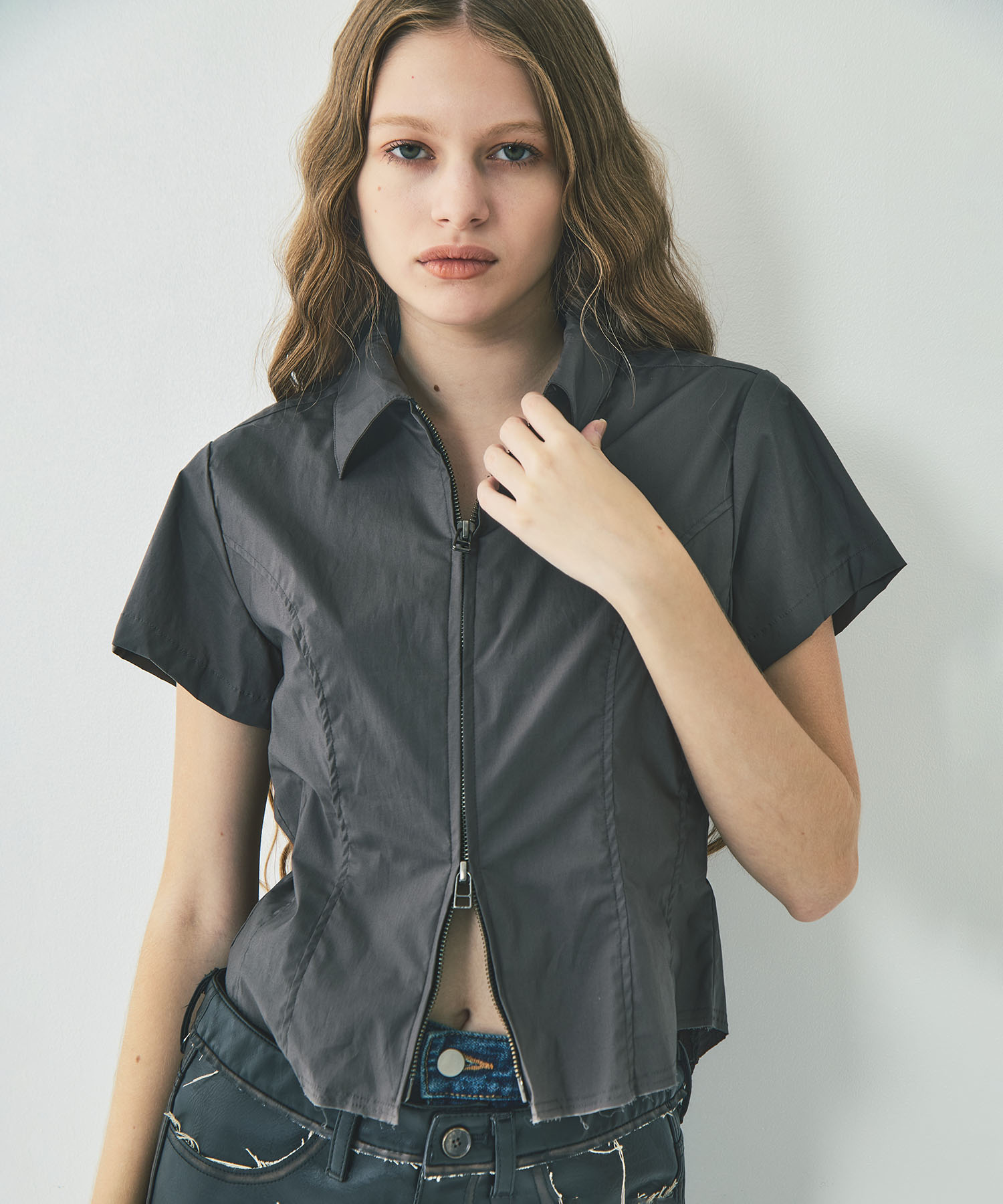 DARK GREY