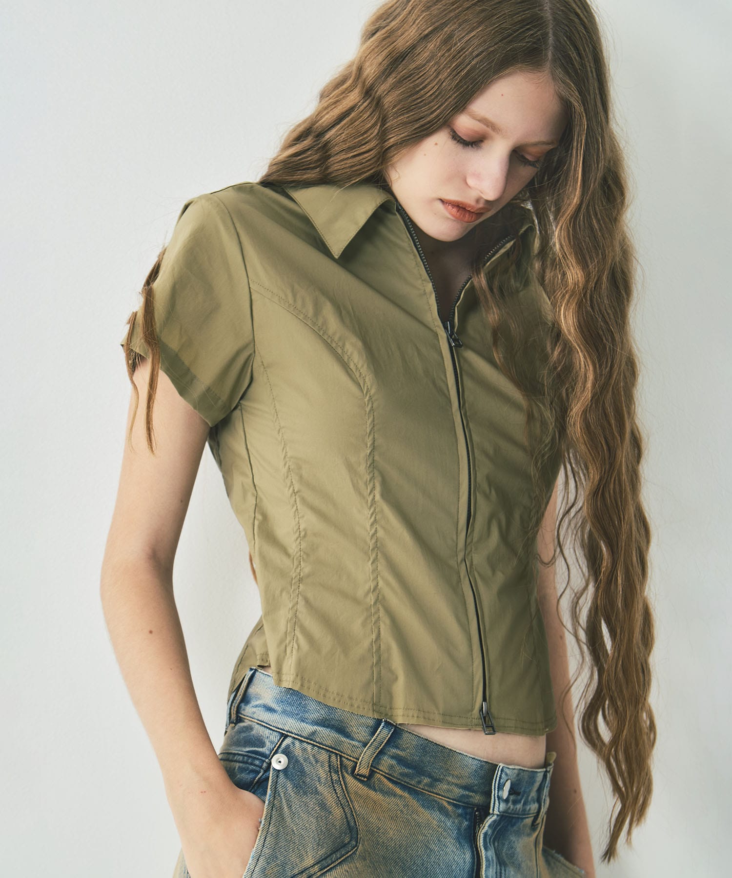 KHAKI