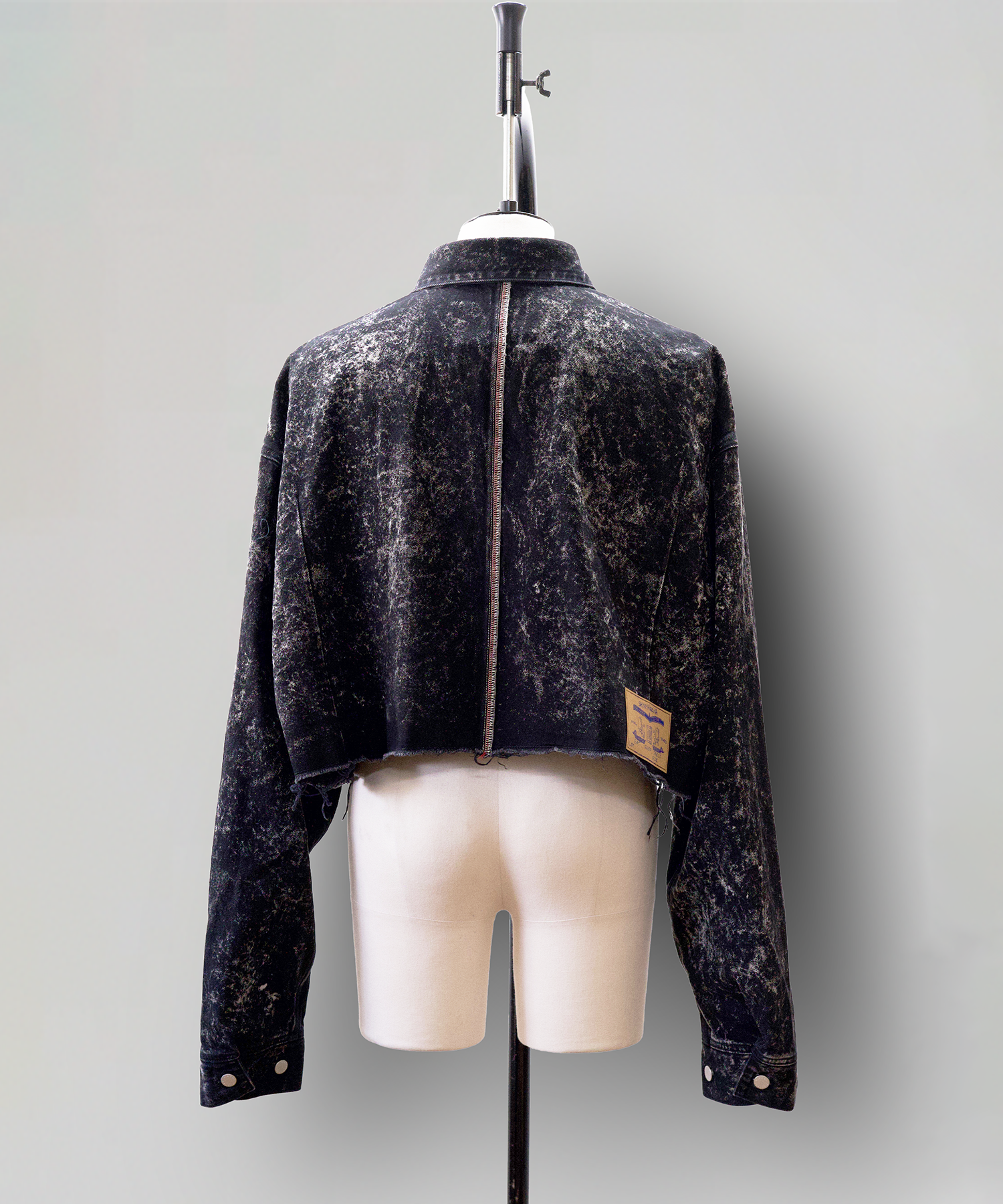 BLEACHED ORDINARY CITY SHORT HIS SHIRT SHINYAKOZUKA