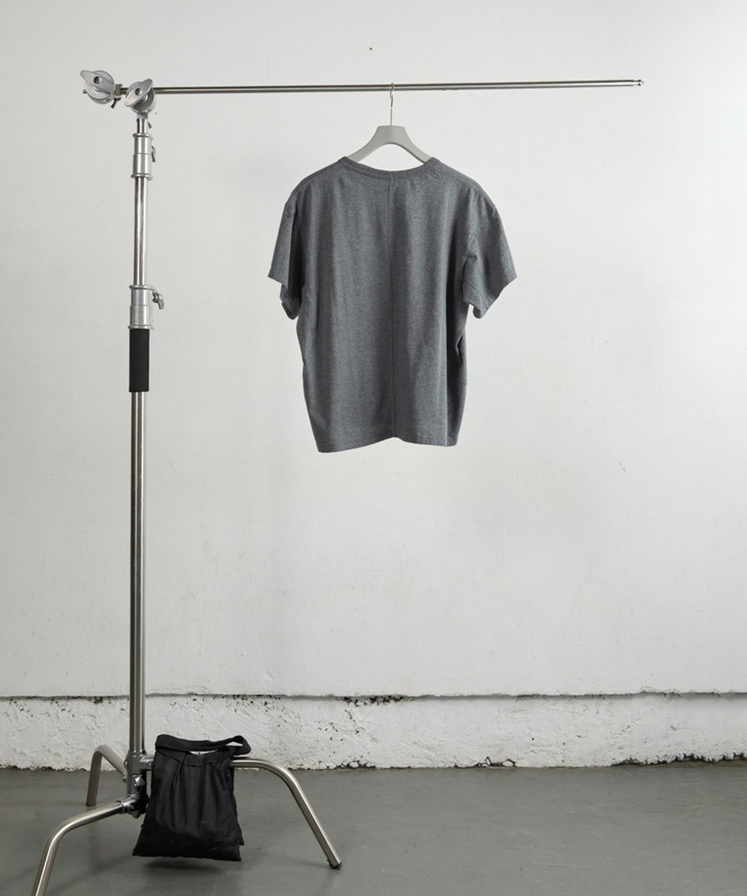 HALF SLEEVE T-SHIRT NVRFRGT