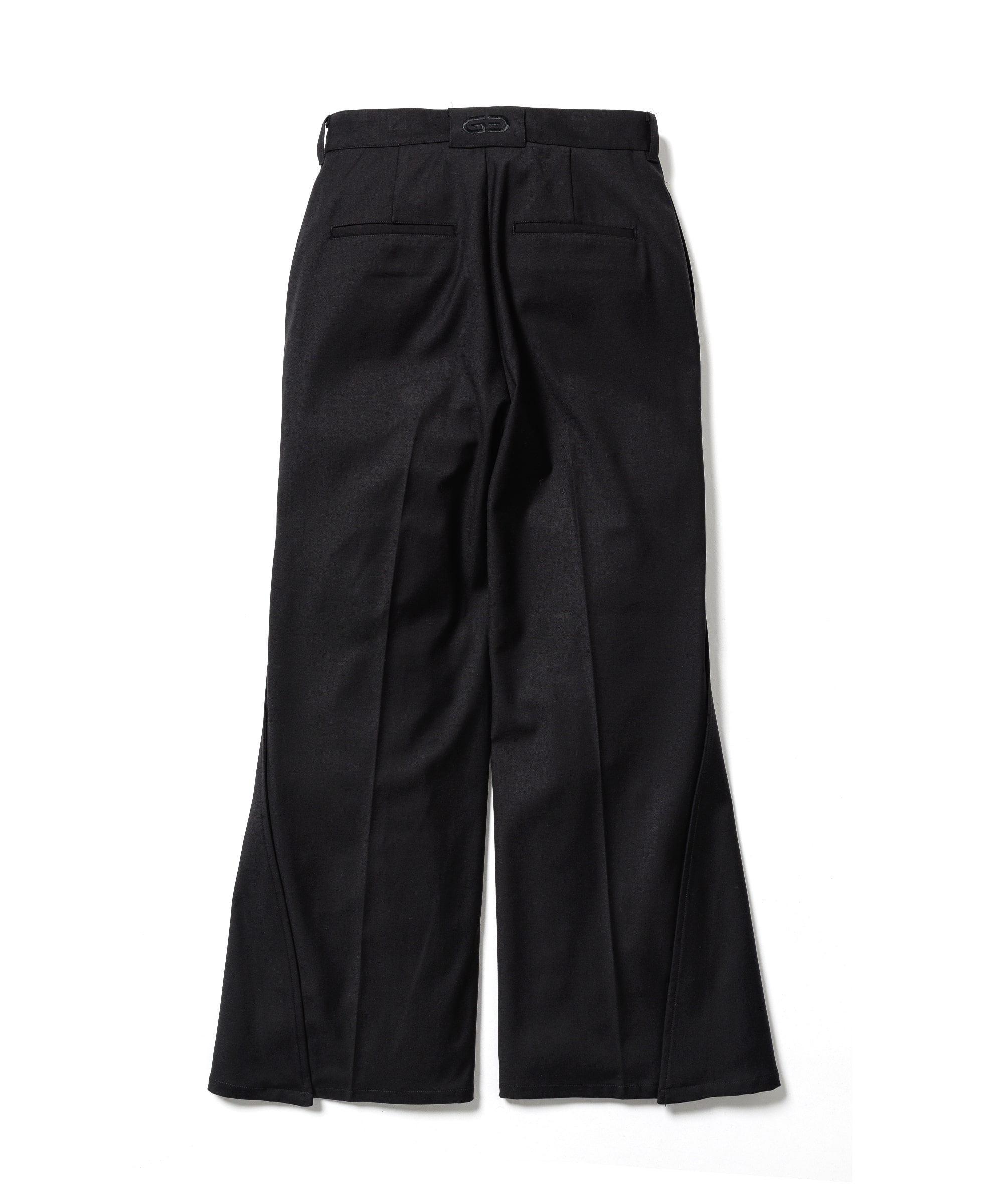 TUCK FLARE PANTS GOAT ESSENCE