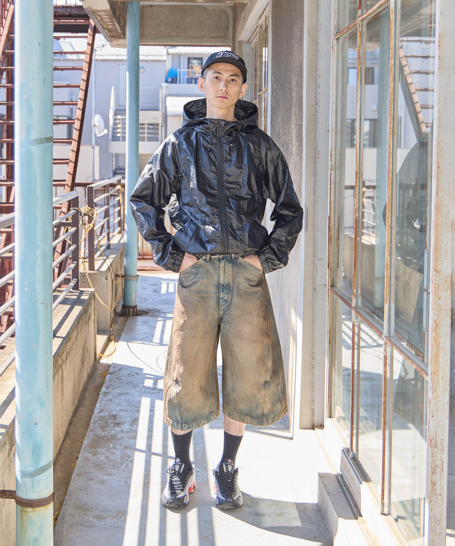 別注 3D TWISTED JORTS NVRFRGT