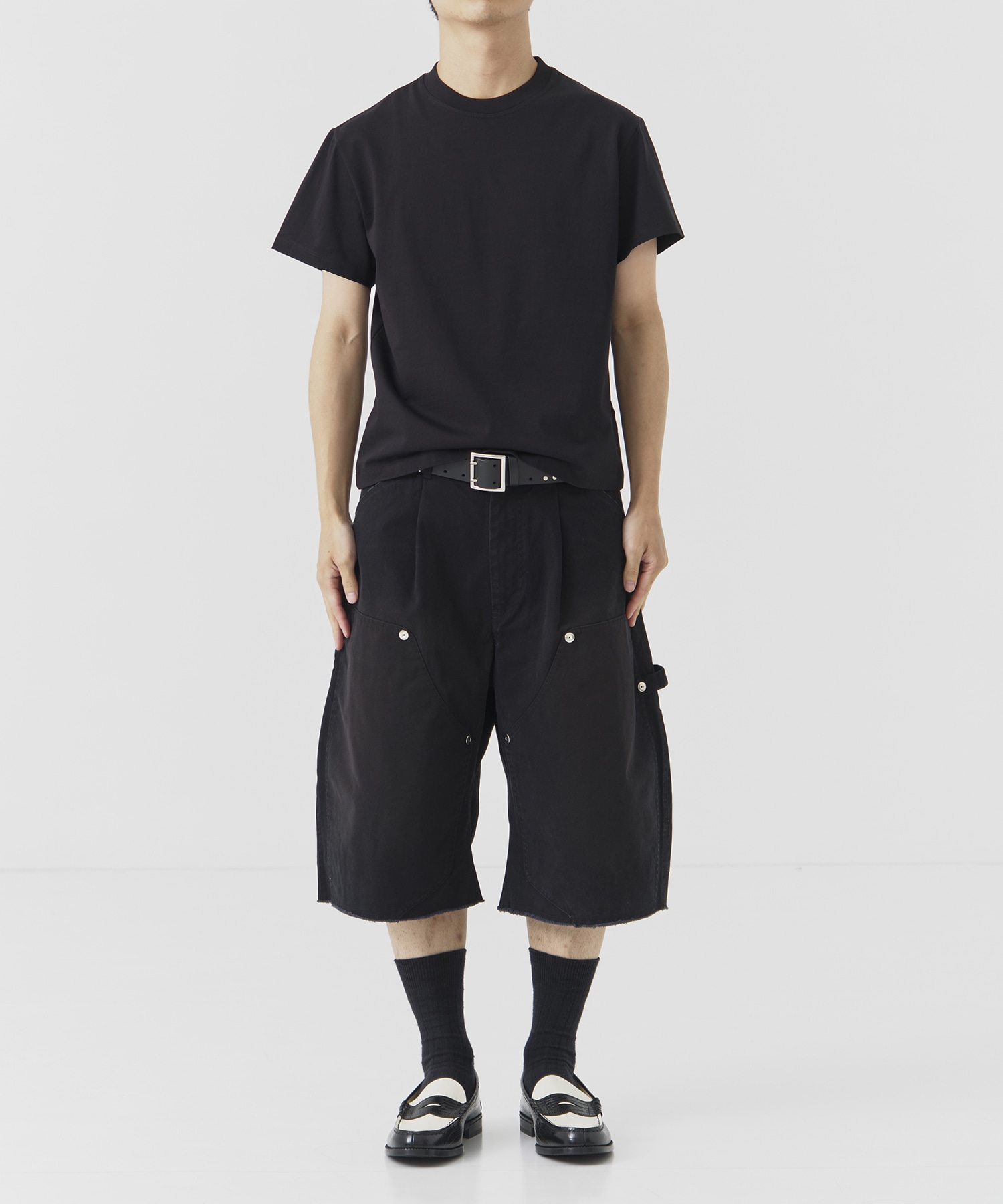 DUCK DOUBLE KNEE CURVED LEG SHORTS CONZ
