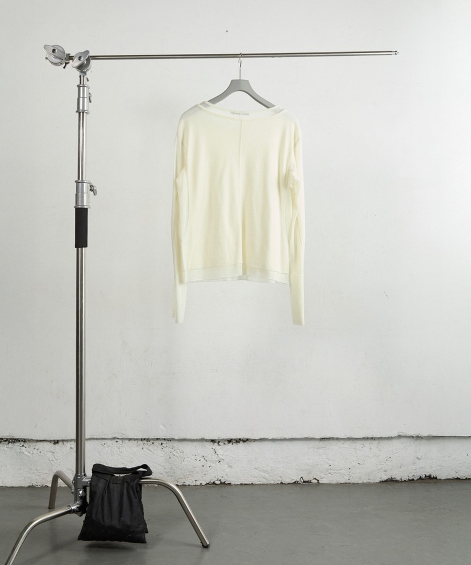 DOUBLE LAYERED LONG SLEEVE T SHIRT NVRFRGT