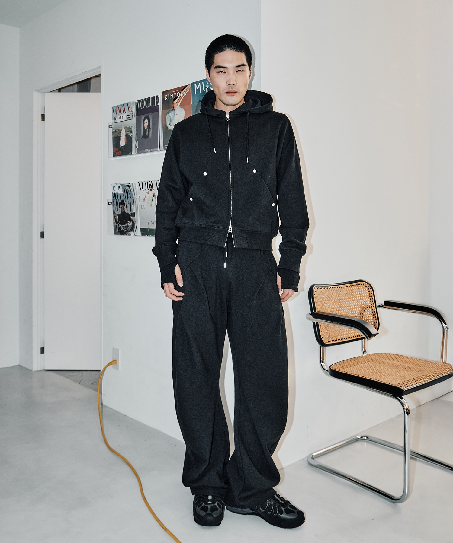 SHORT ZIP HOODIE CONZ