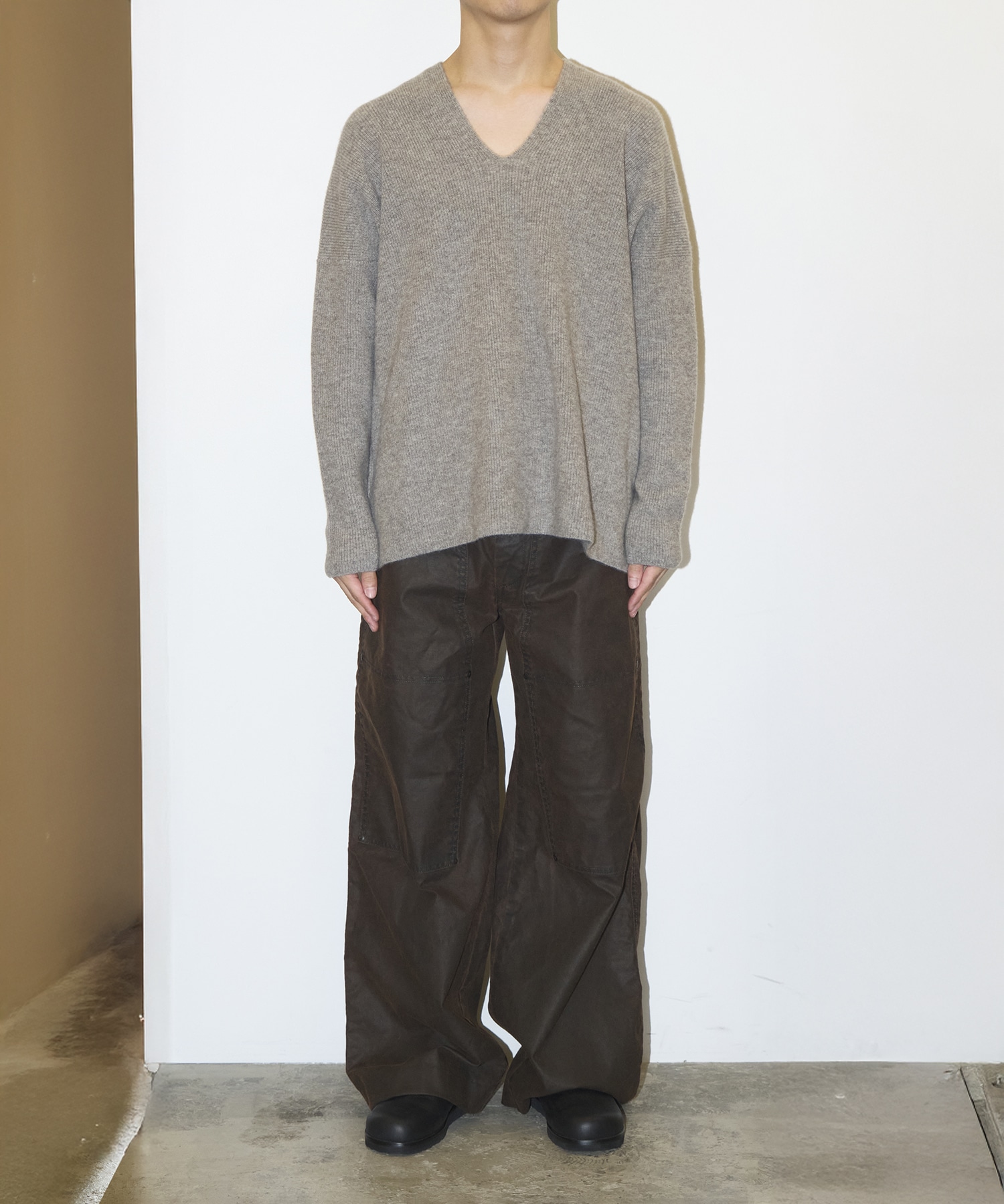 YAK V-neck Sweater Nomat