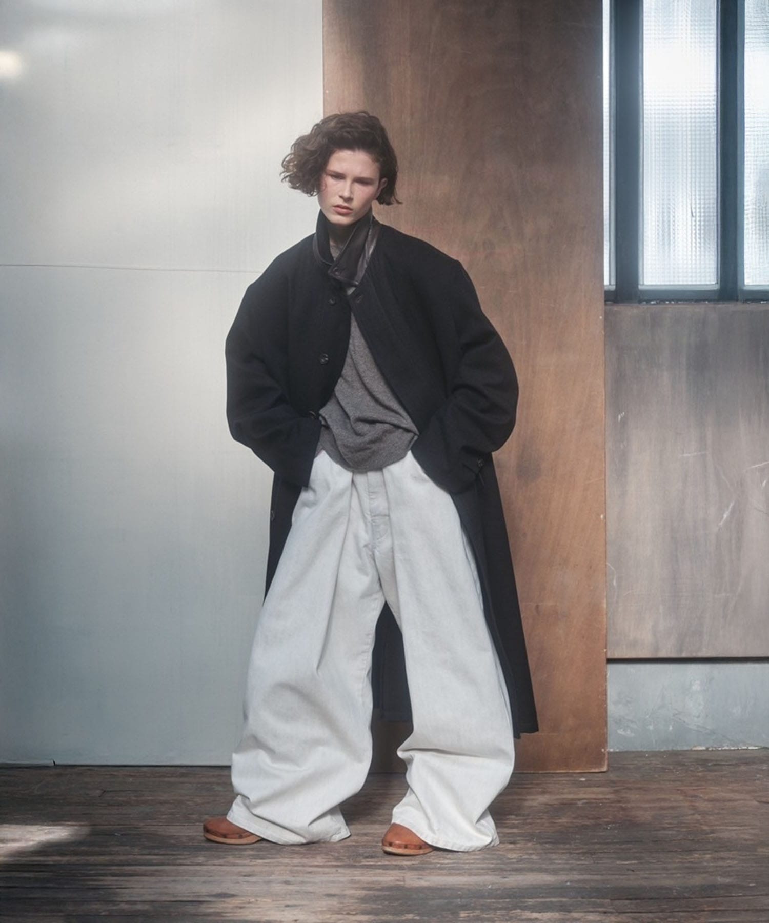 White Bleach Tucked Denim Jeans Nomat
