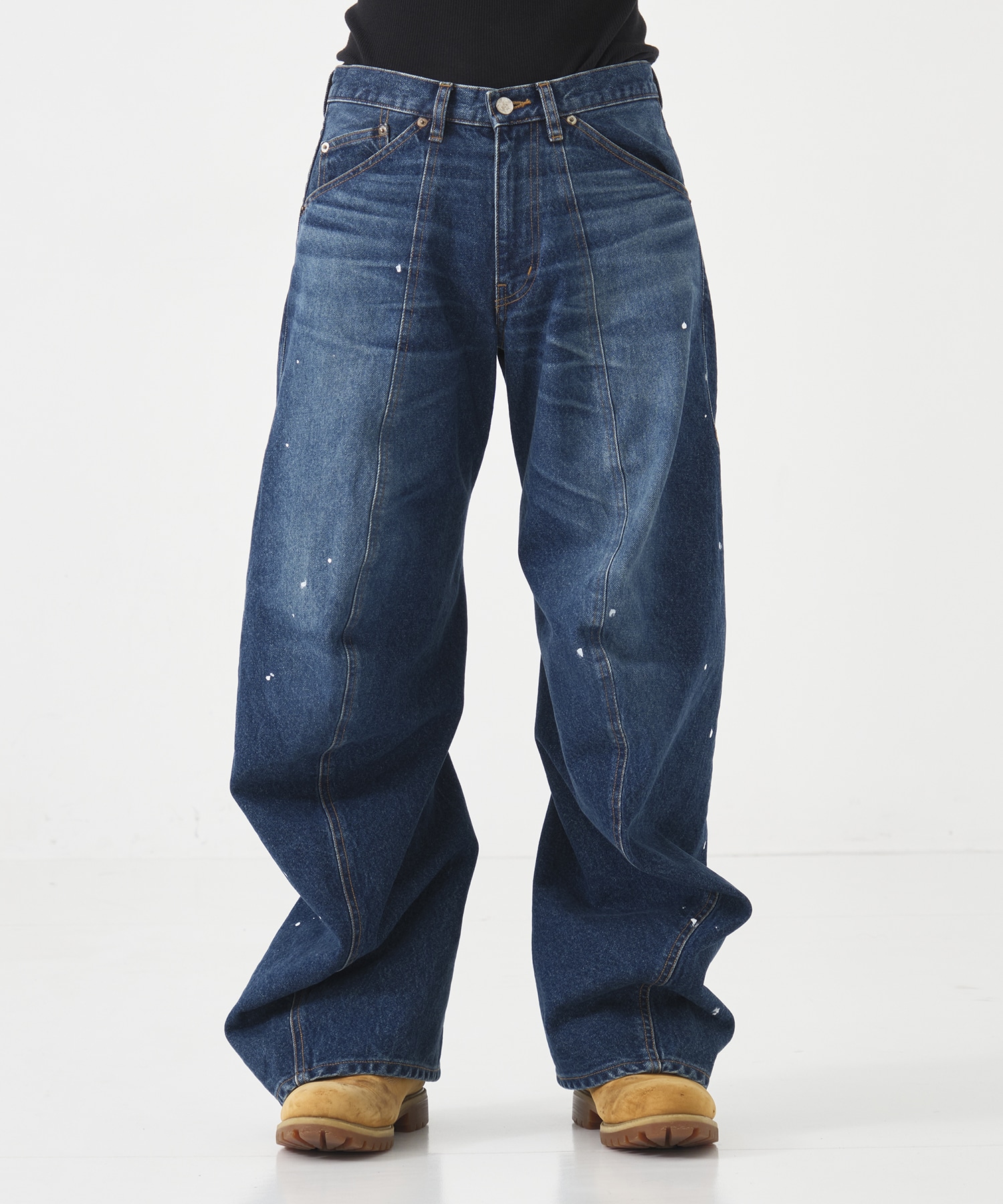 別注 TWISTED CURVED LEG JEANS NVRFRGT