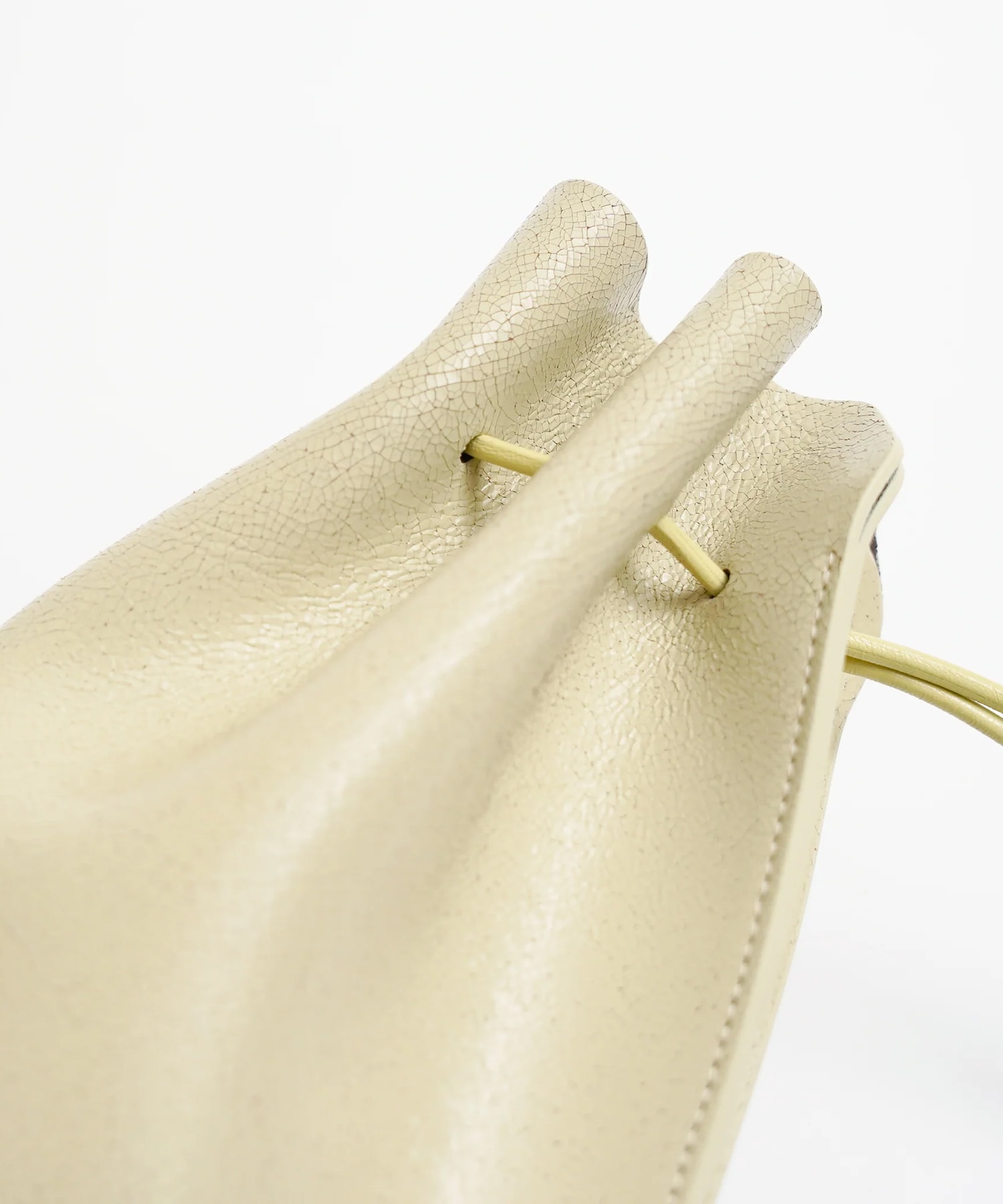 HERRIE KINCHAKU POUCH - PM / CRACK ITTI