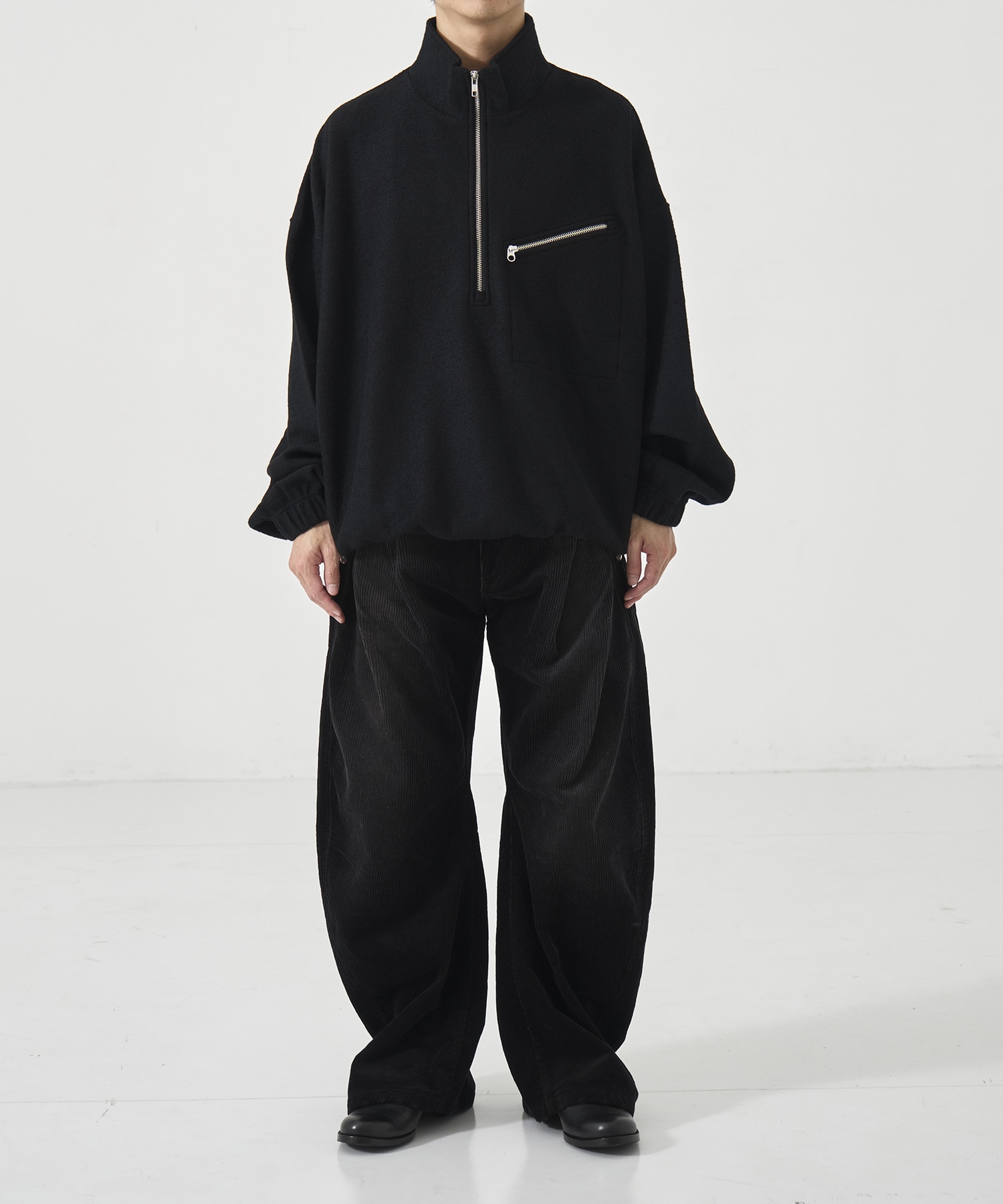 CORDUROY CURVED LEG PANTS CONZ