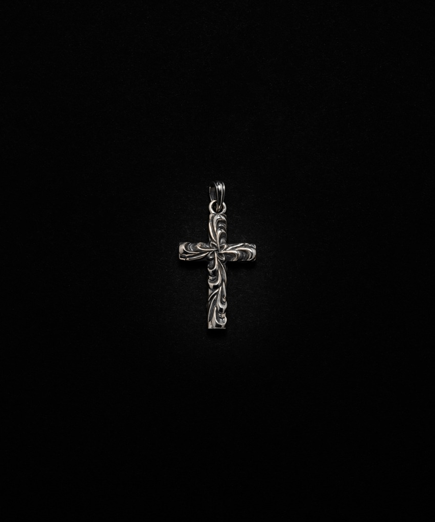 Ornament Cross Pendant Antidote BUYERS CLUB