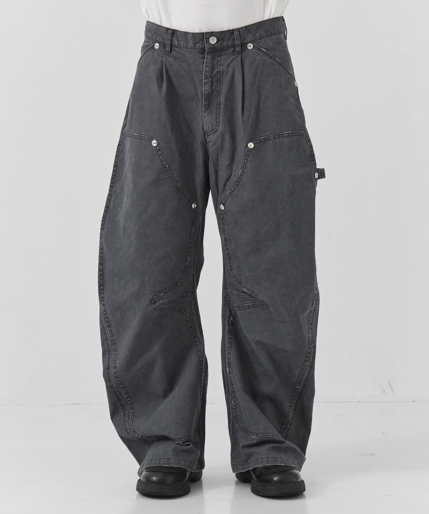 duck double knee curved leg pants CONZ
