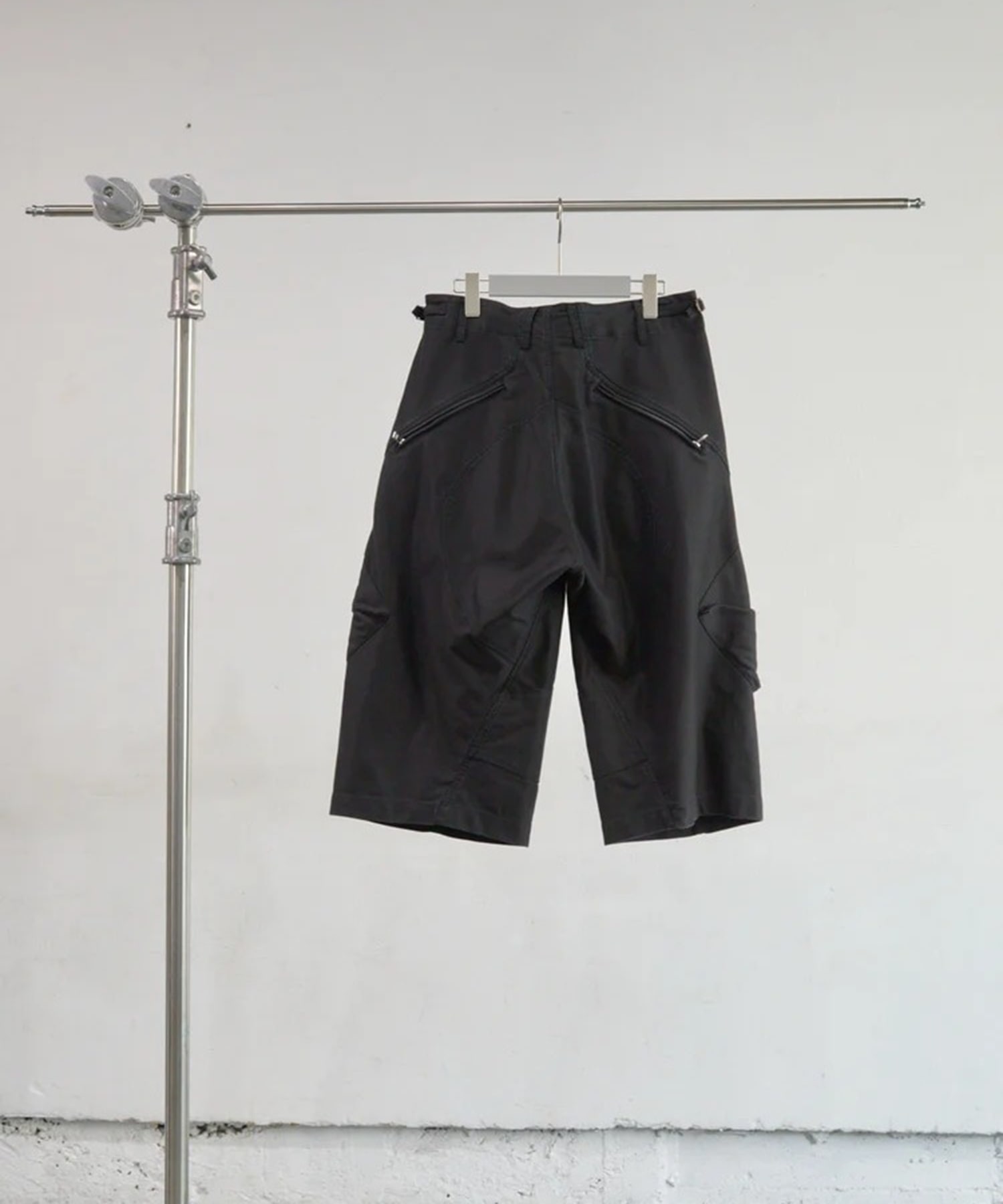 3D TWISTED PARACHUTE CARGO SHORTS NVRFRGT