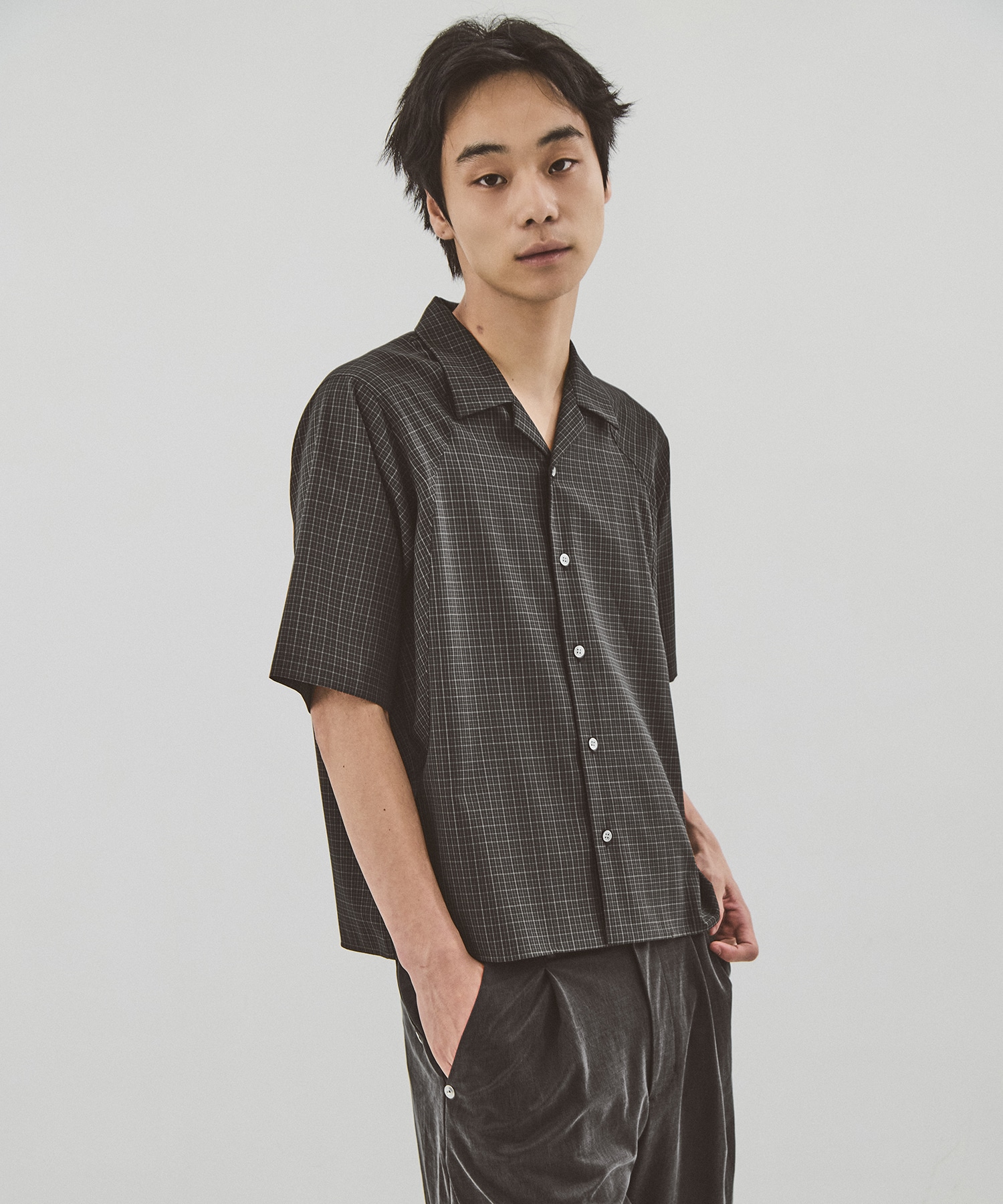 cropped open collar short sleeve shirt check CONZ