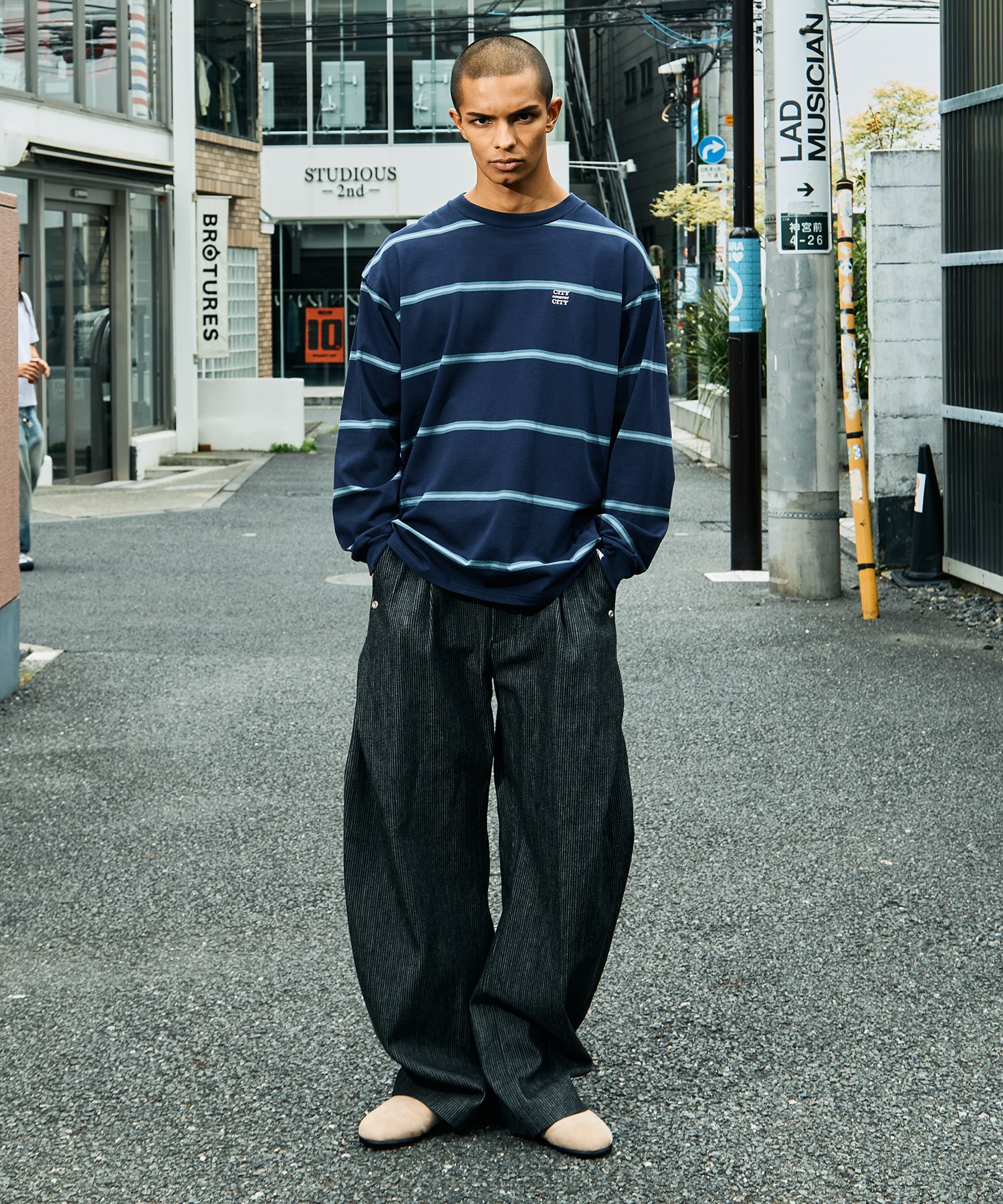 curve leg trousers pique denim CONZ