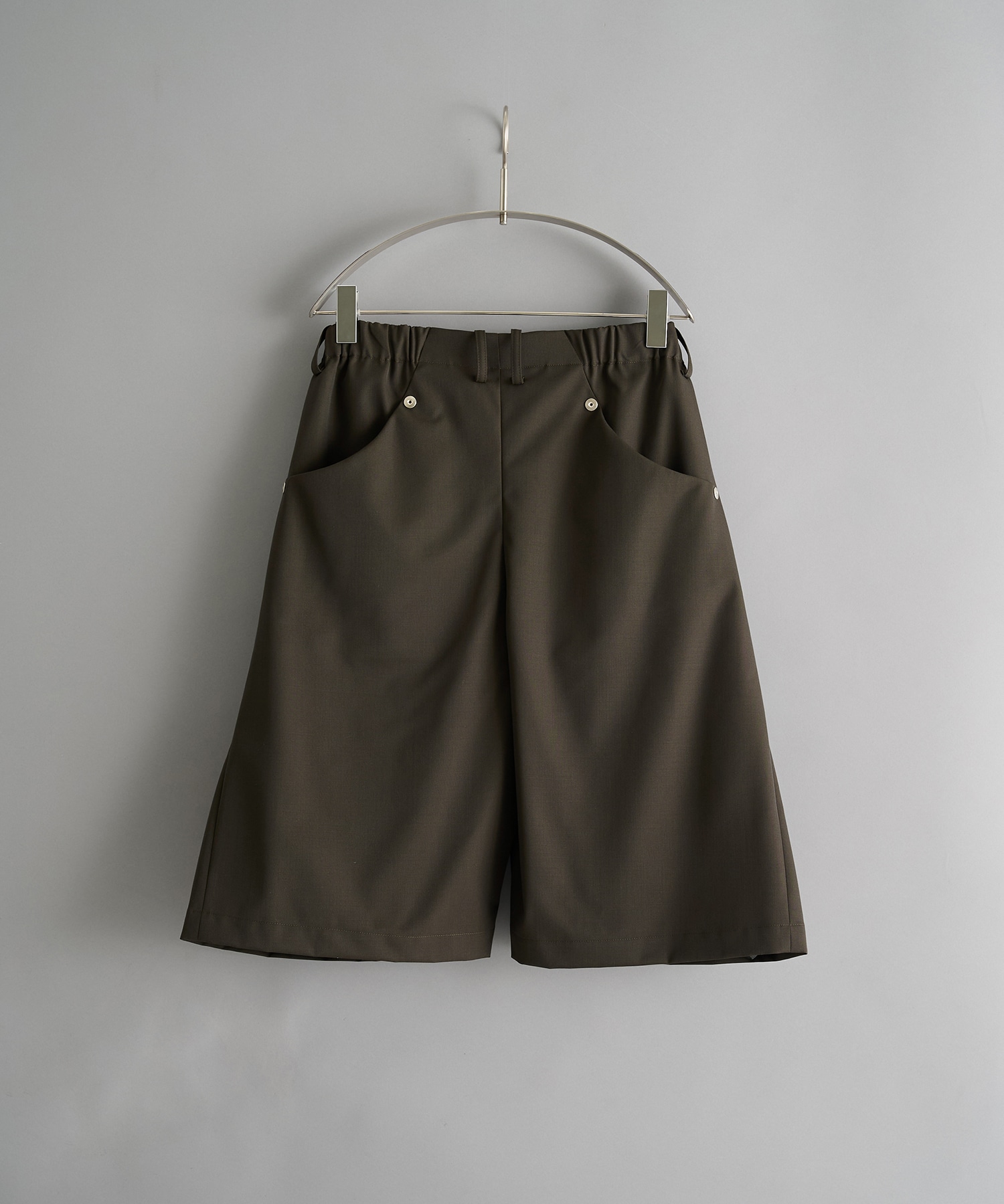curve leg wide shorts CONZ