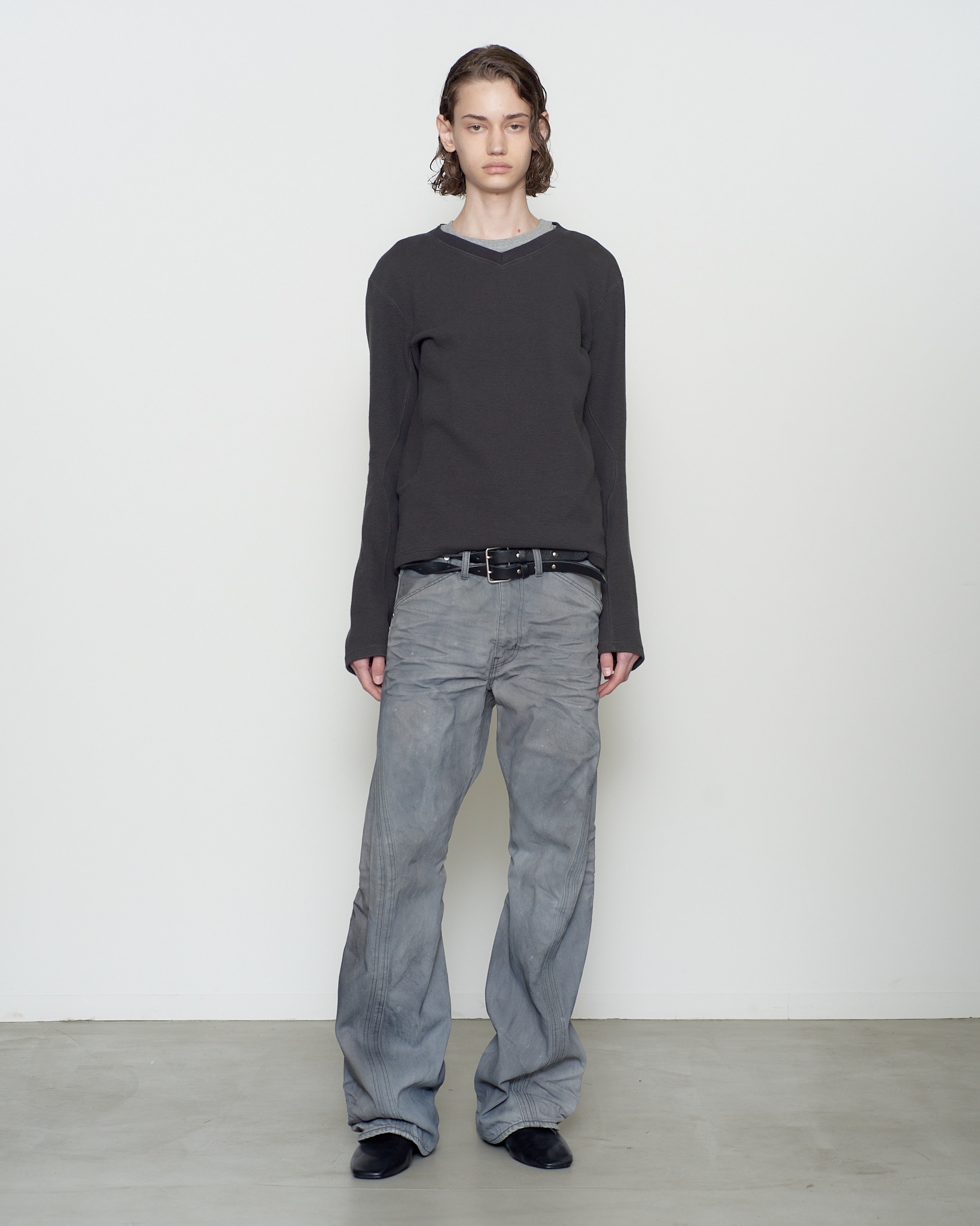PANNELD LONG SLEEVE V-NECK T-SHIRT NVRFRGT