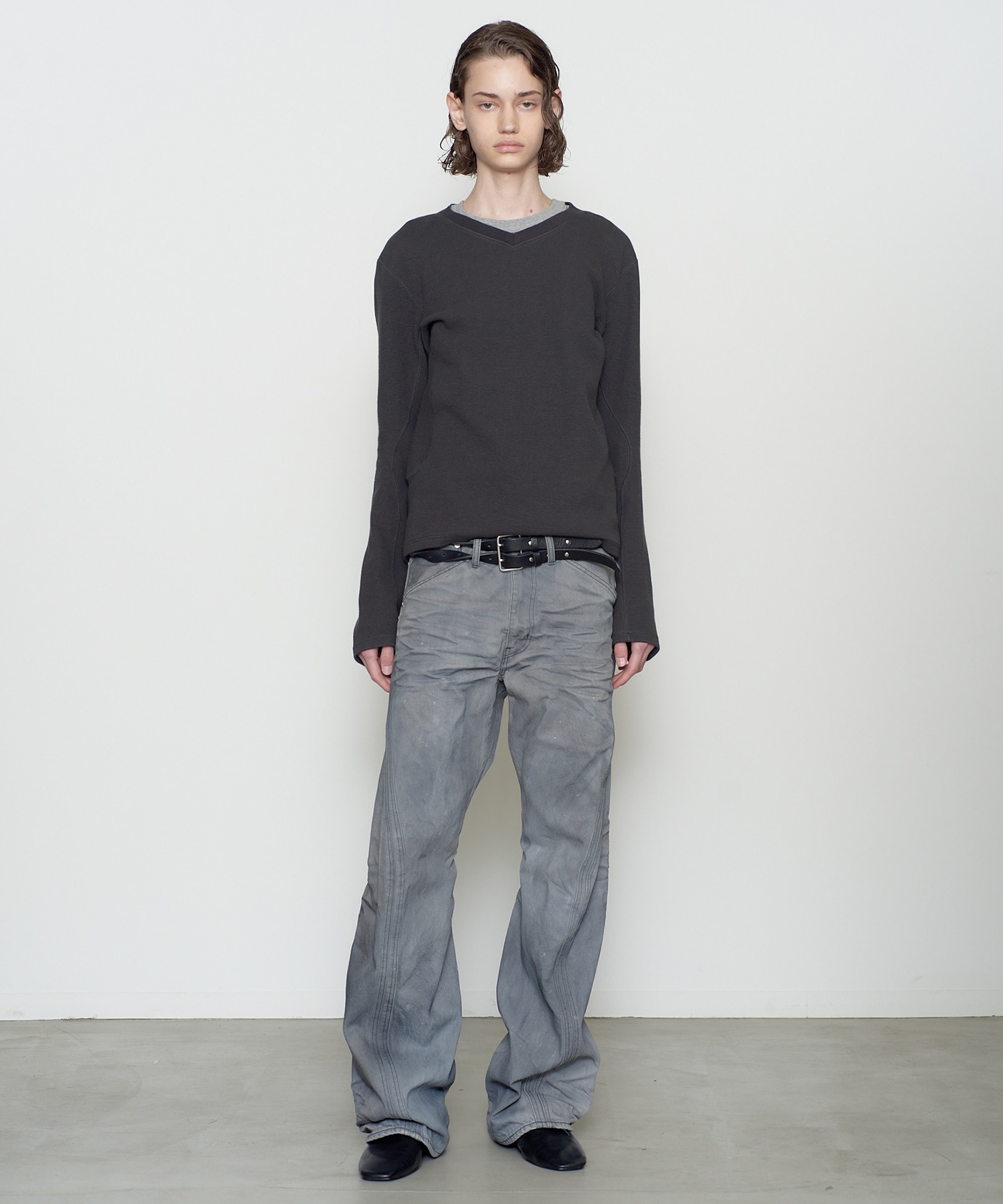 PANNELD LONG SLEEVE V-NECK T-SHIRT NVRFRGT