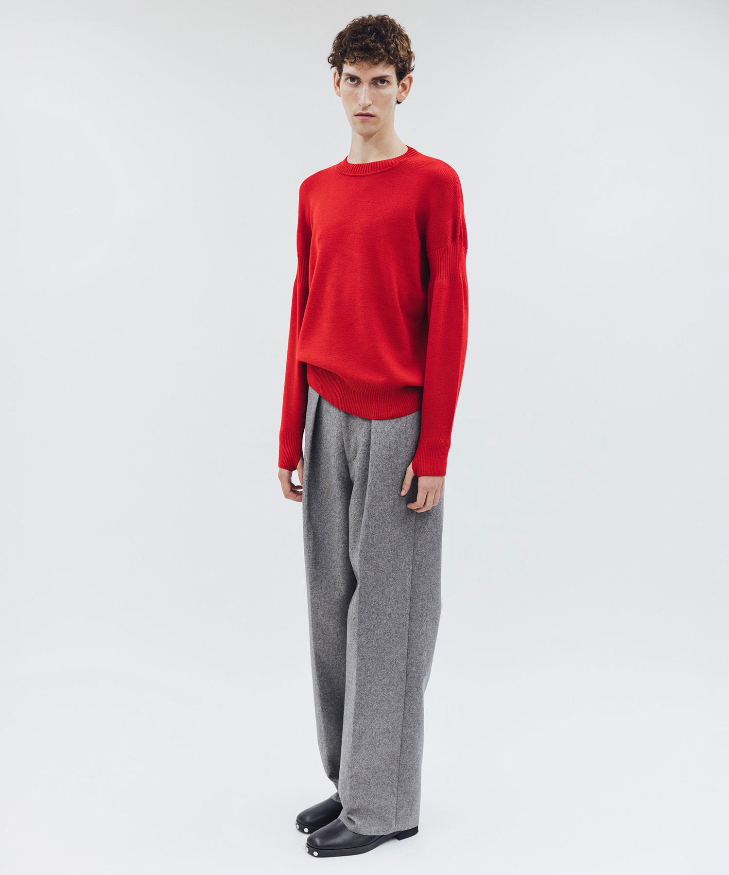 META SWEATER OUAT