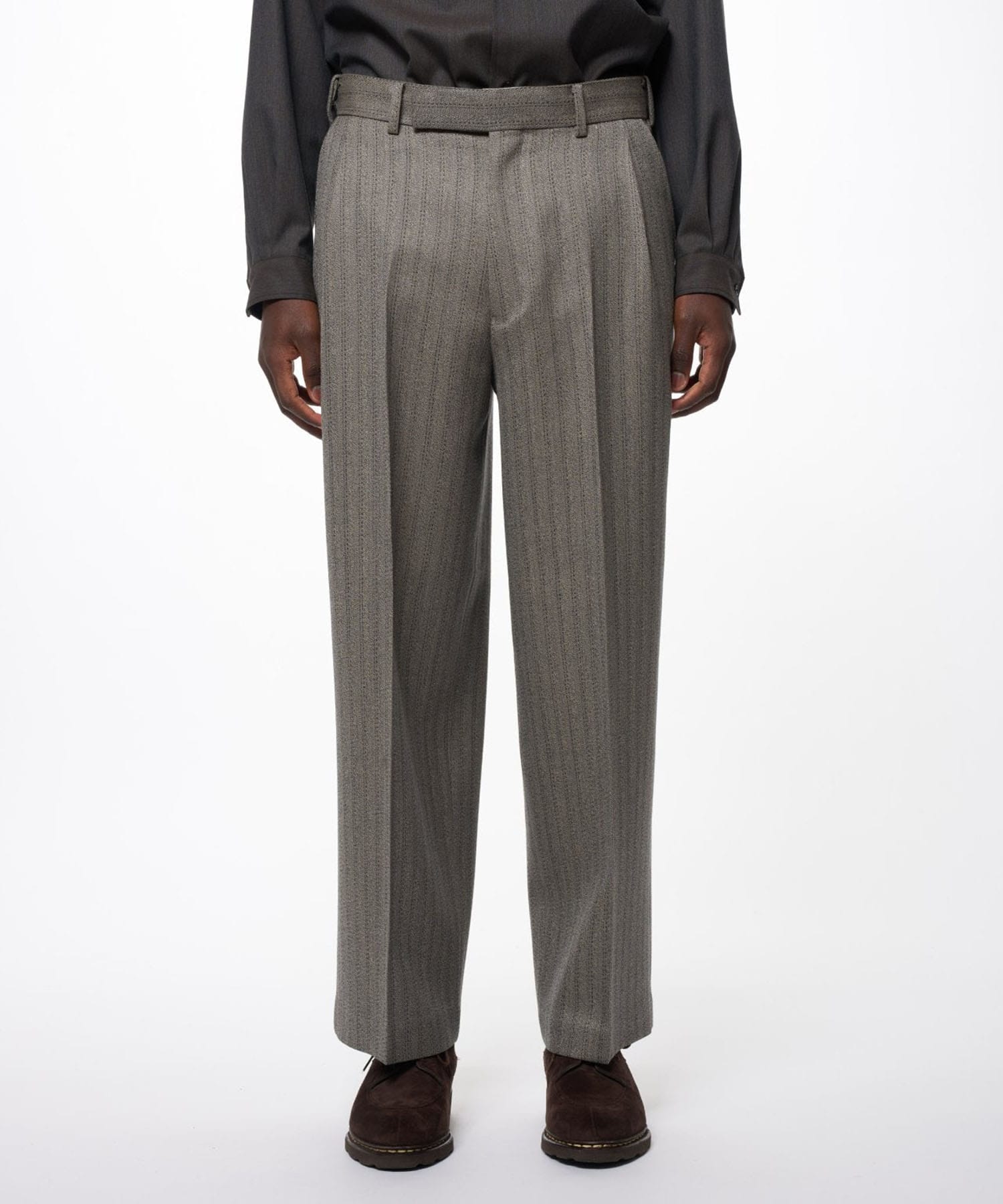SINGLE PLEAT WIDE TROUSERS MARKAWARE/marka