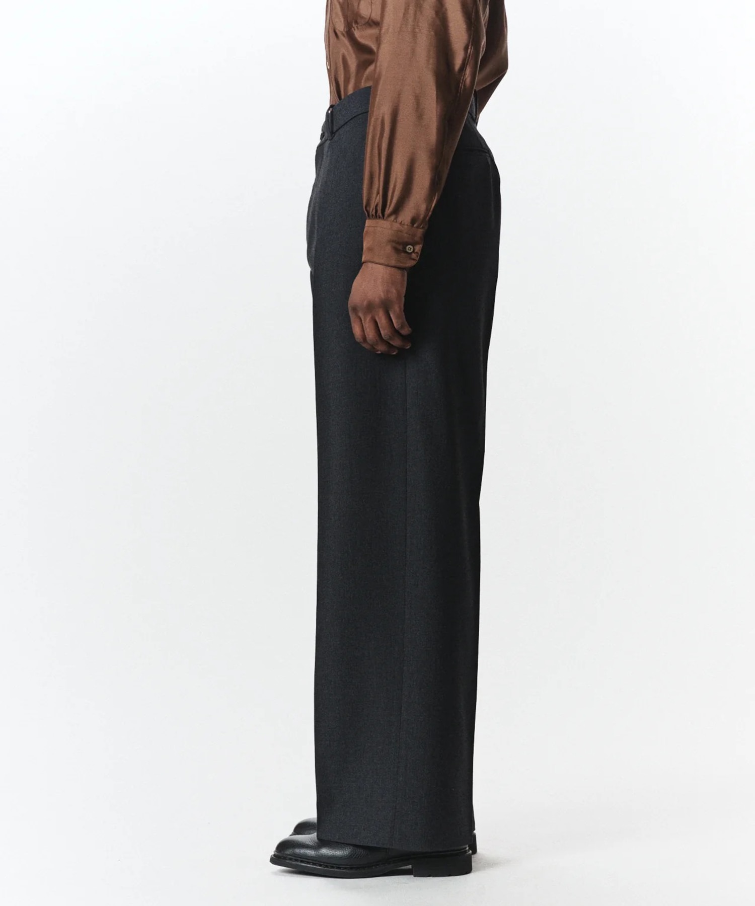 FLAT FRONT WIDE TROUSERS MARKAWARE/marka