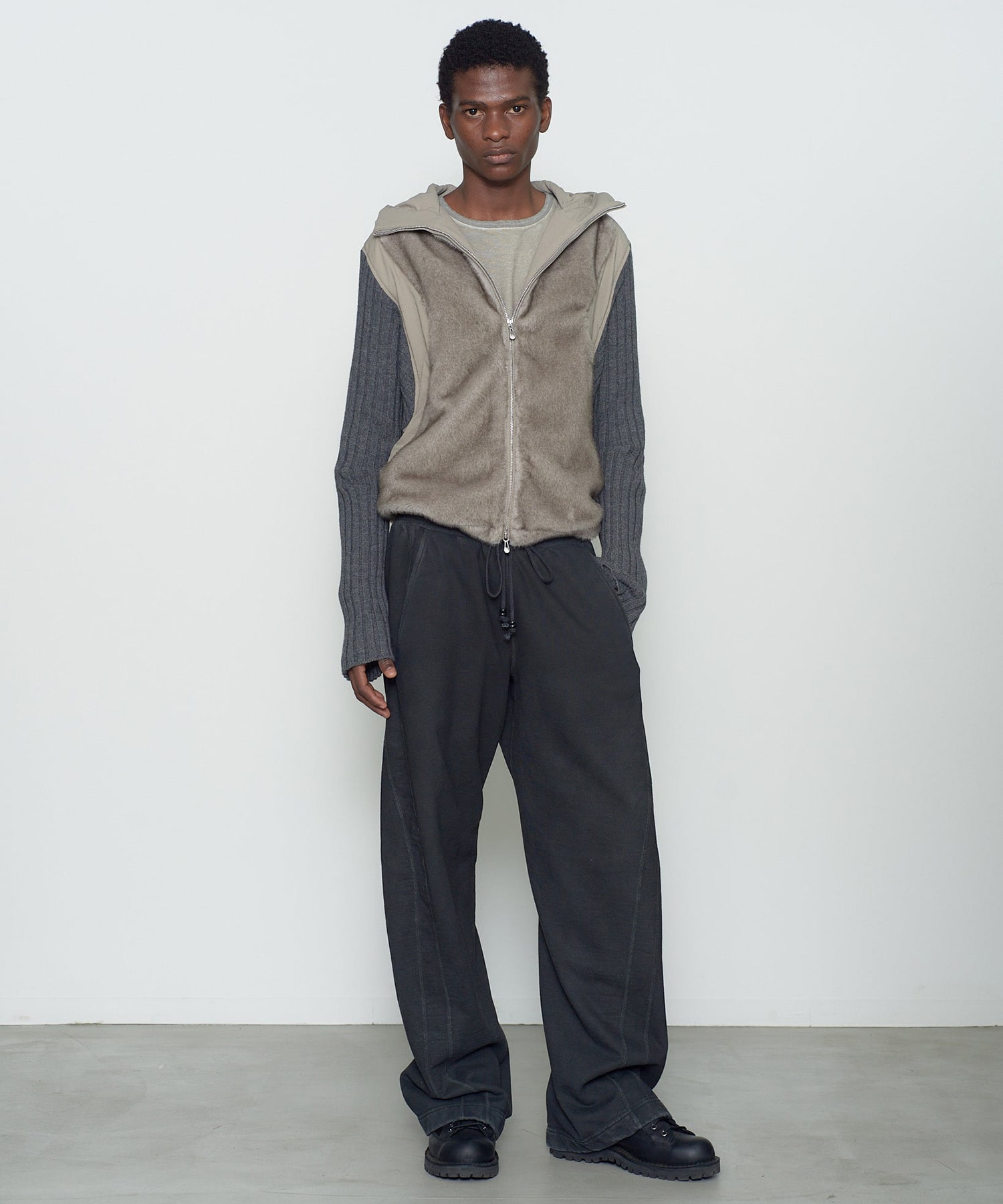 KNITTED SLEEVE PANELLED ZIP UP HOODED JACKET NVRFRGT