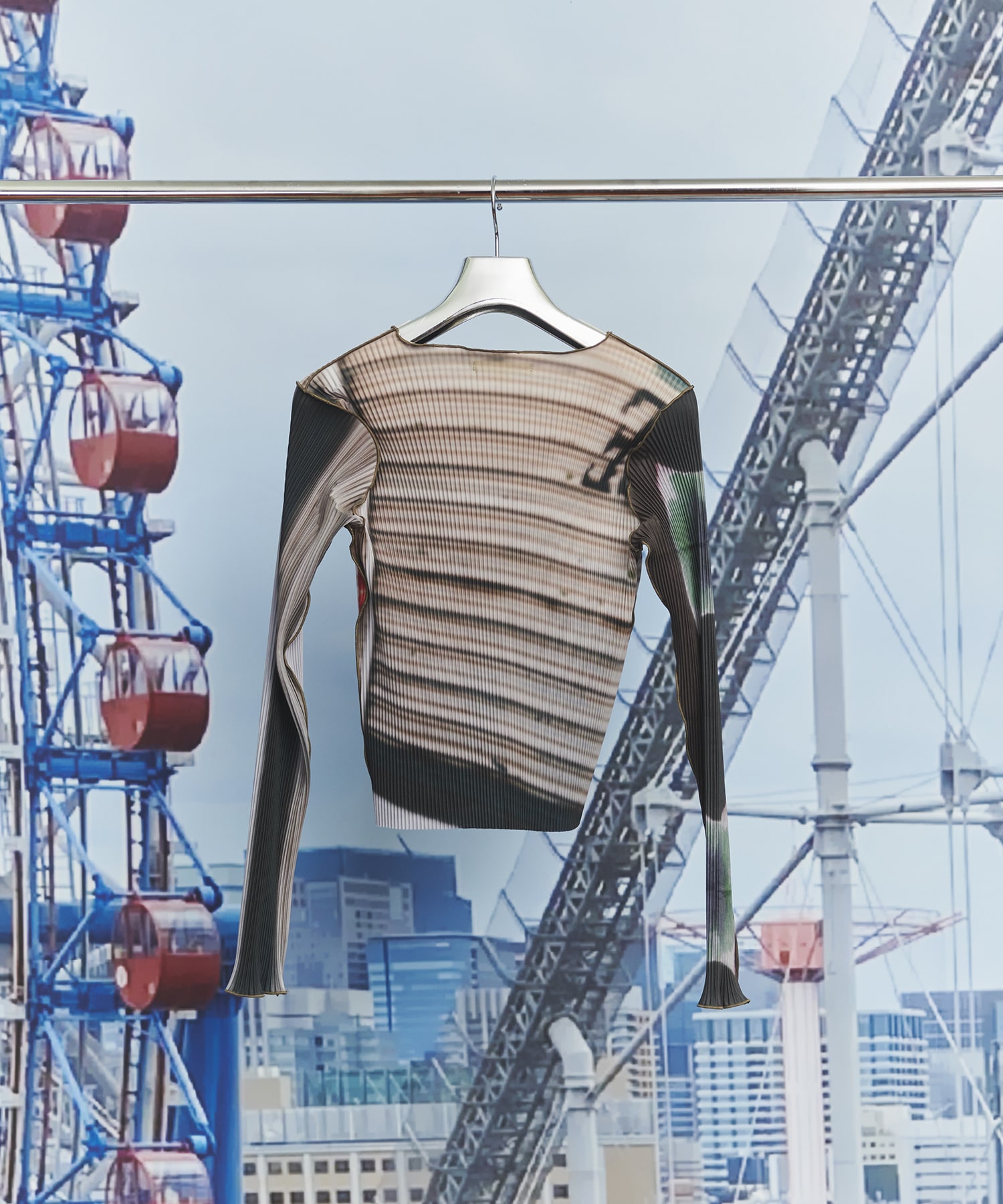 GRAPHIC TINY TOP kotohayokozawa