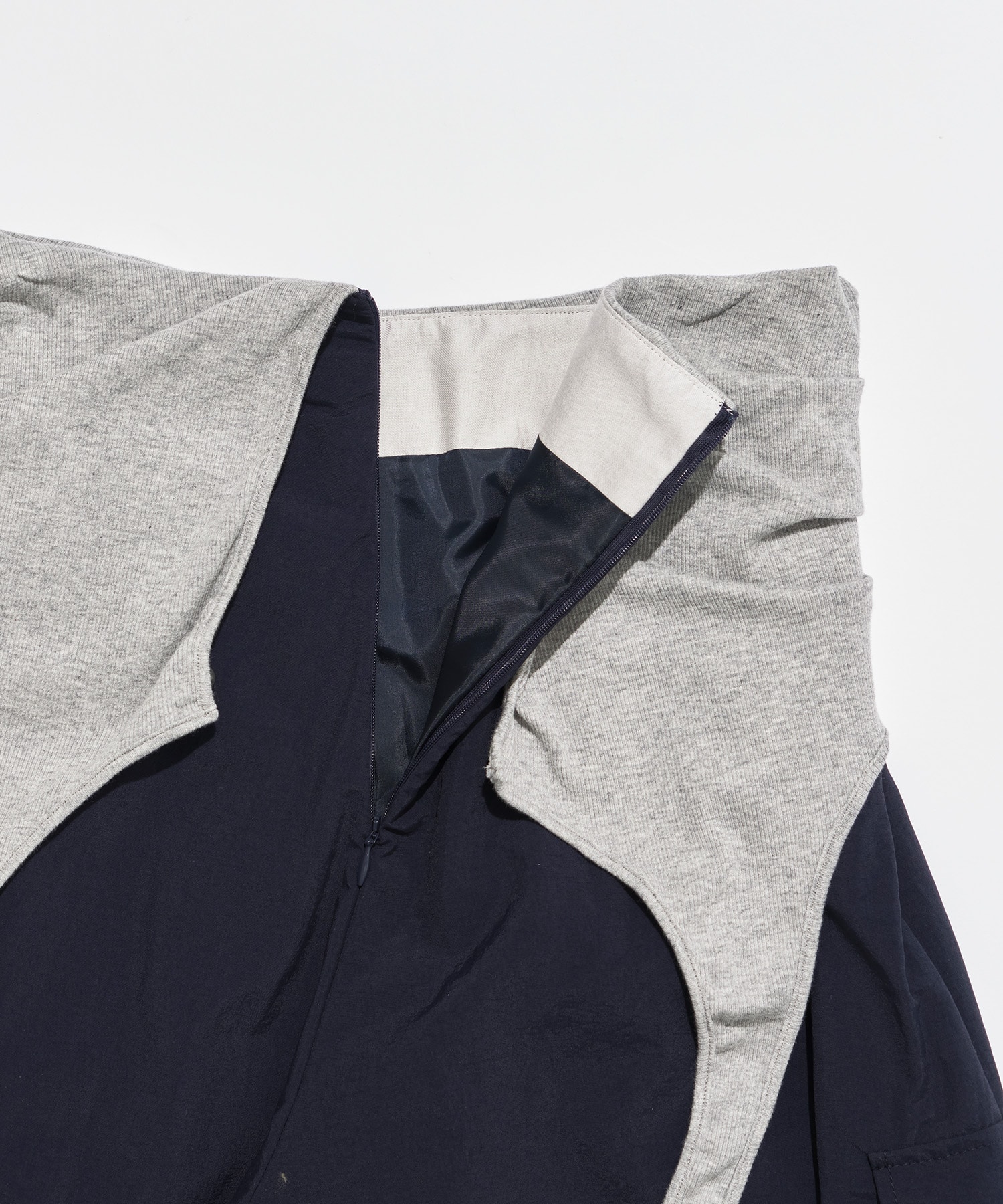 LAYERED PARACHUTE PANTS CONZ