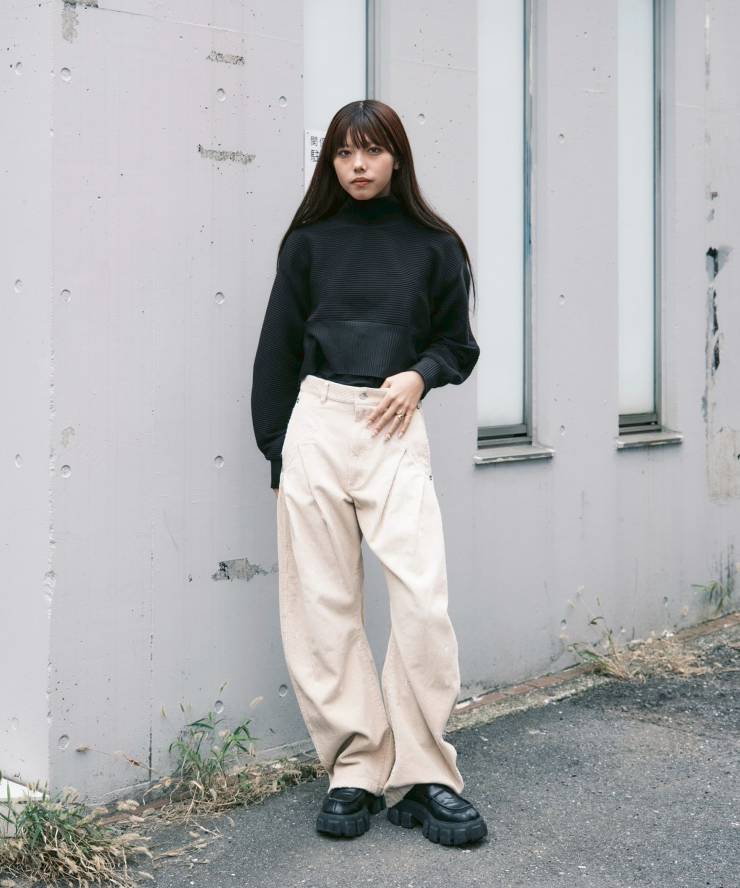 CORDUROY BLAST PAINT CURVED LEG PANTS CONZ