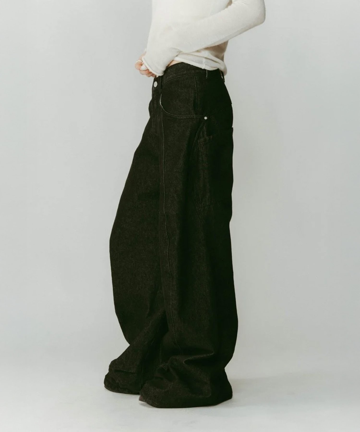 tuck design denim pants Knuth Marf