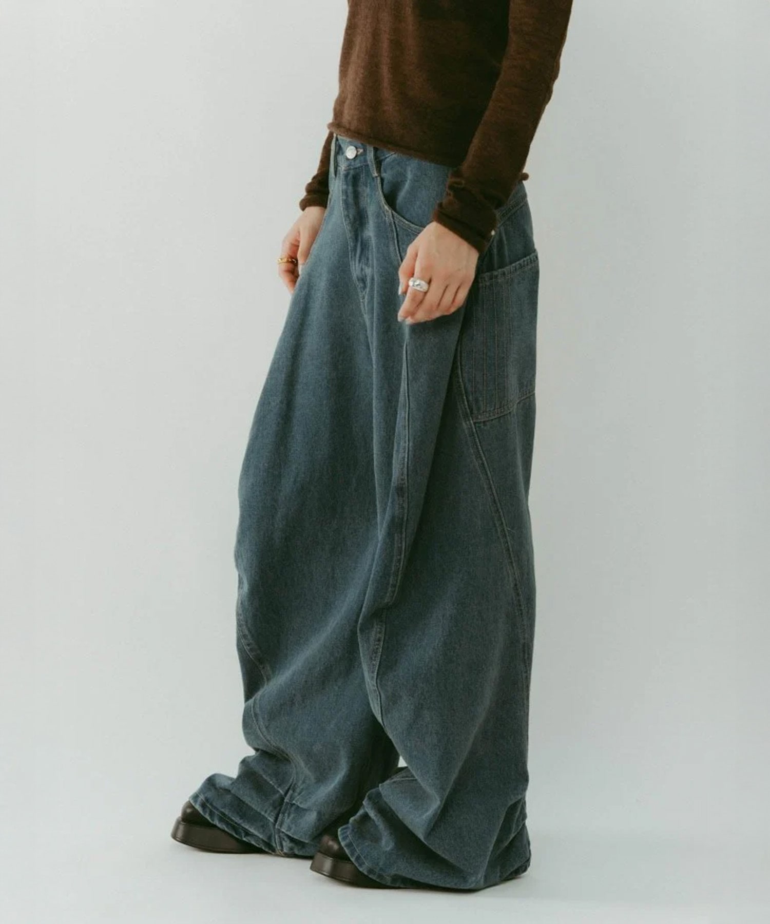 tuck design denim pants Knuth Marf