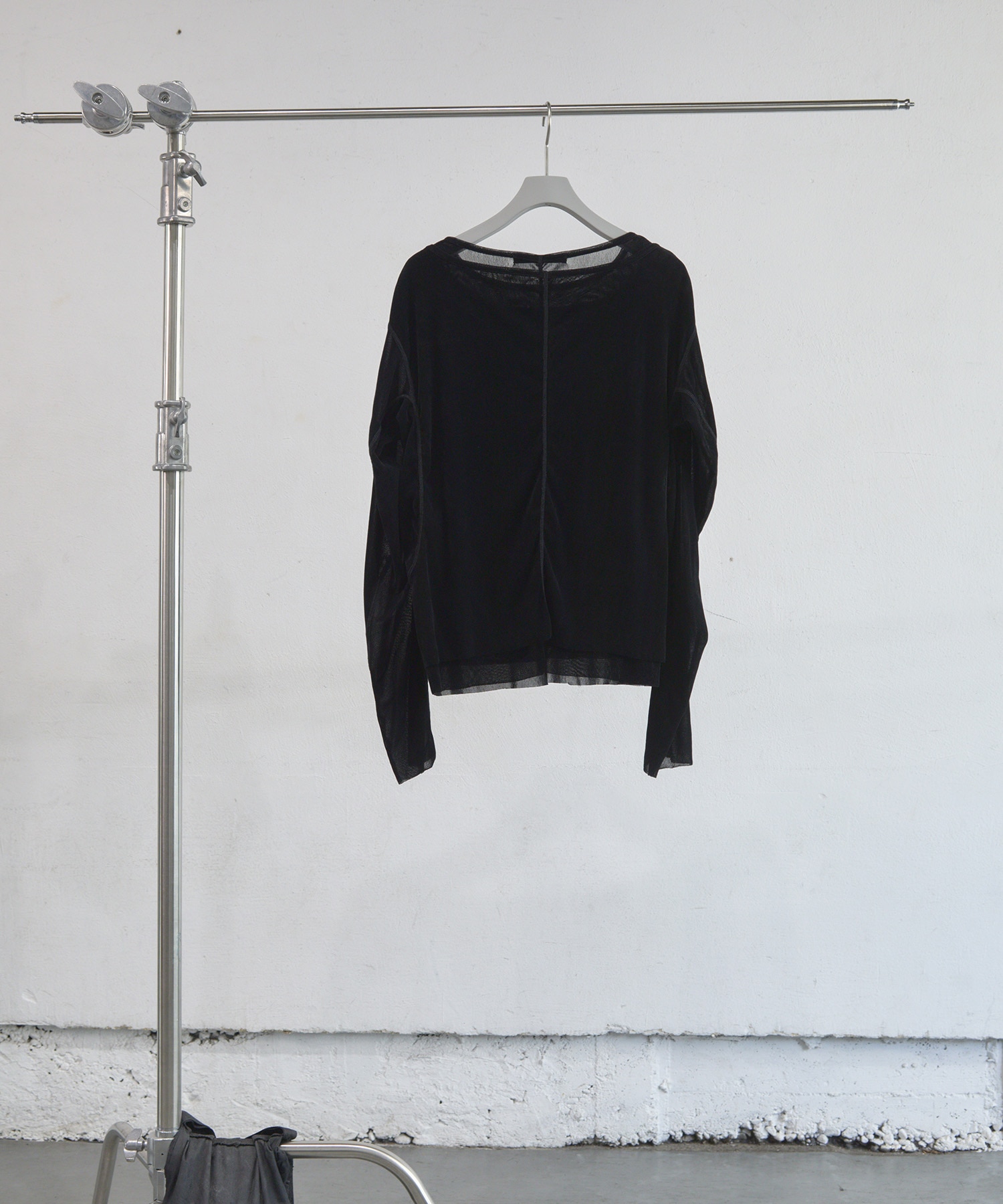 DOUBLE LAYERED LONG SLEEVE T-SHIRT NVRFRGT
