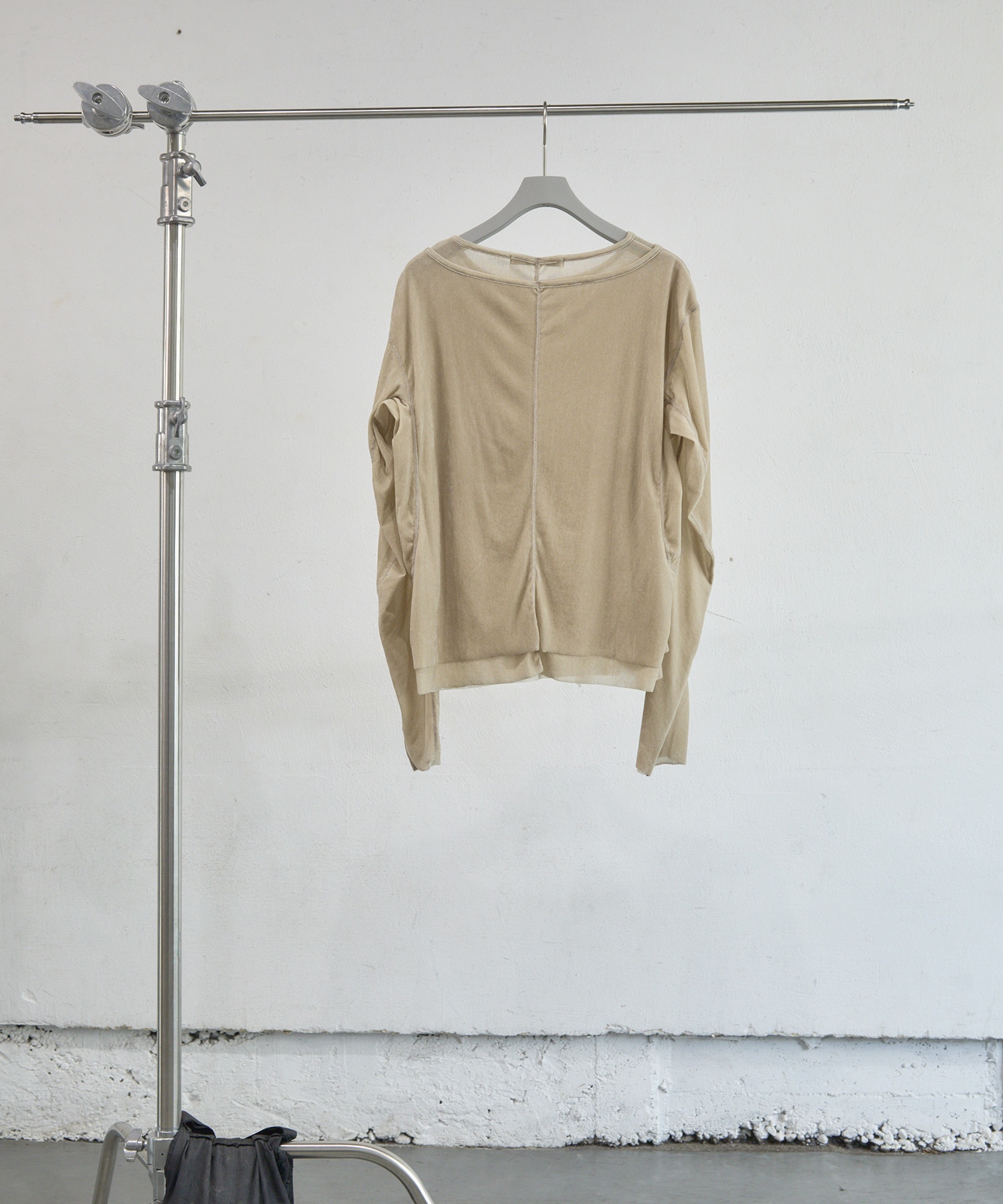 DOUBLE LAYERED LONG SLEEVE T-SHIRT NVRFRGT
