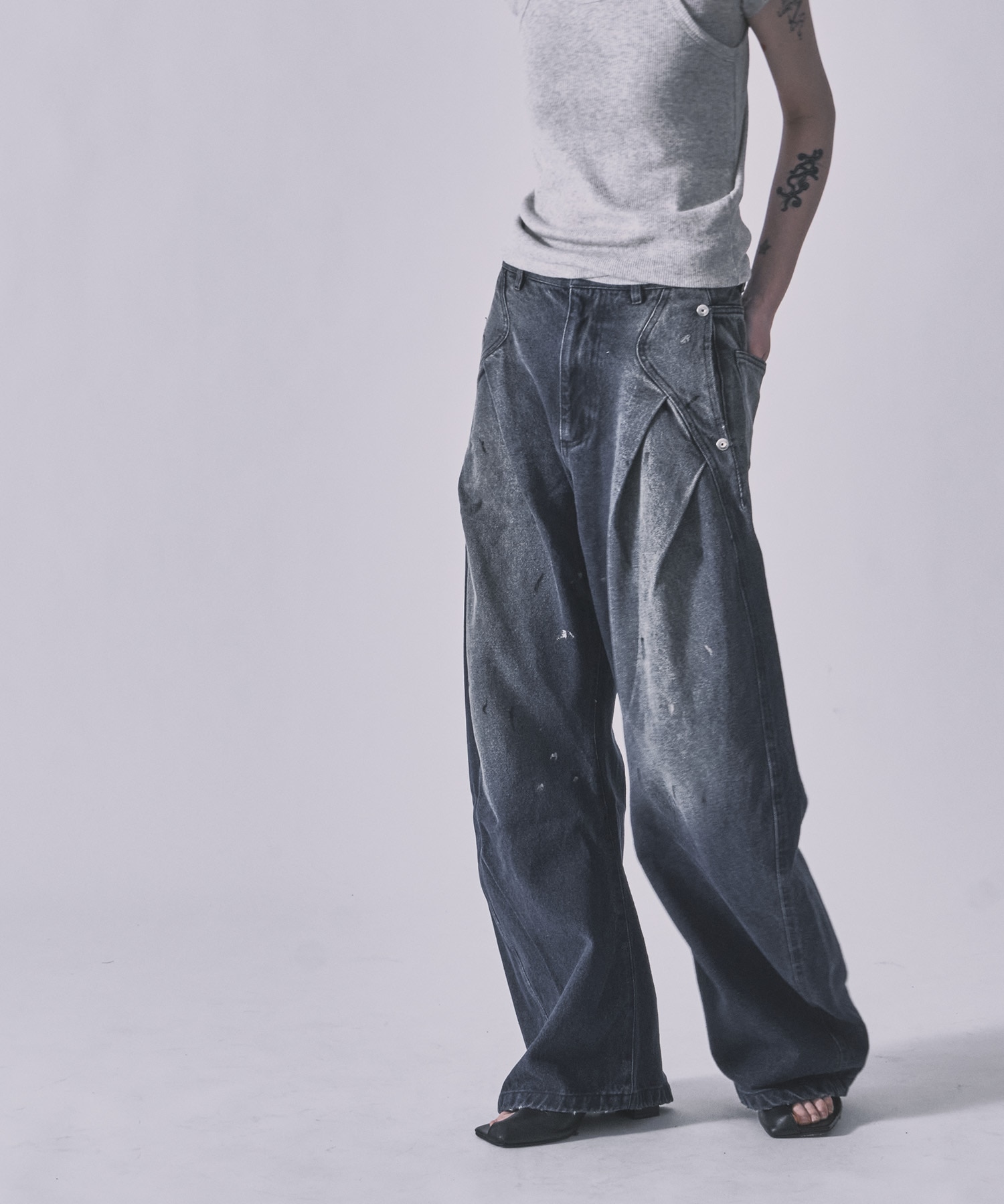 dark wash curved denim CONZ