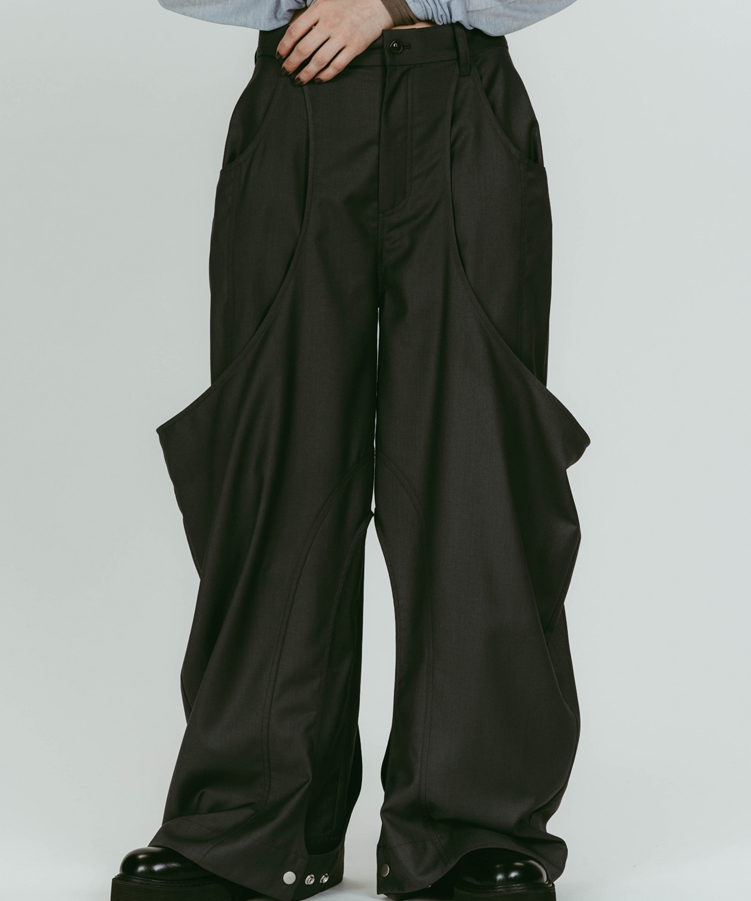 high-boot detail pants(unisex)/black 