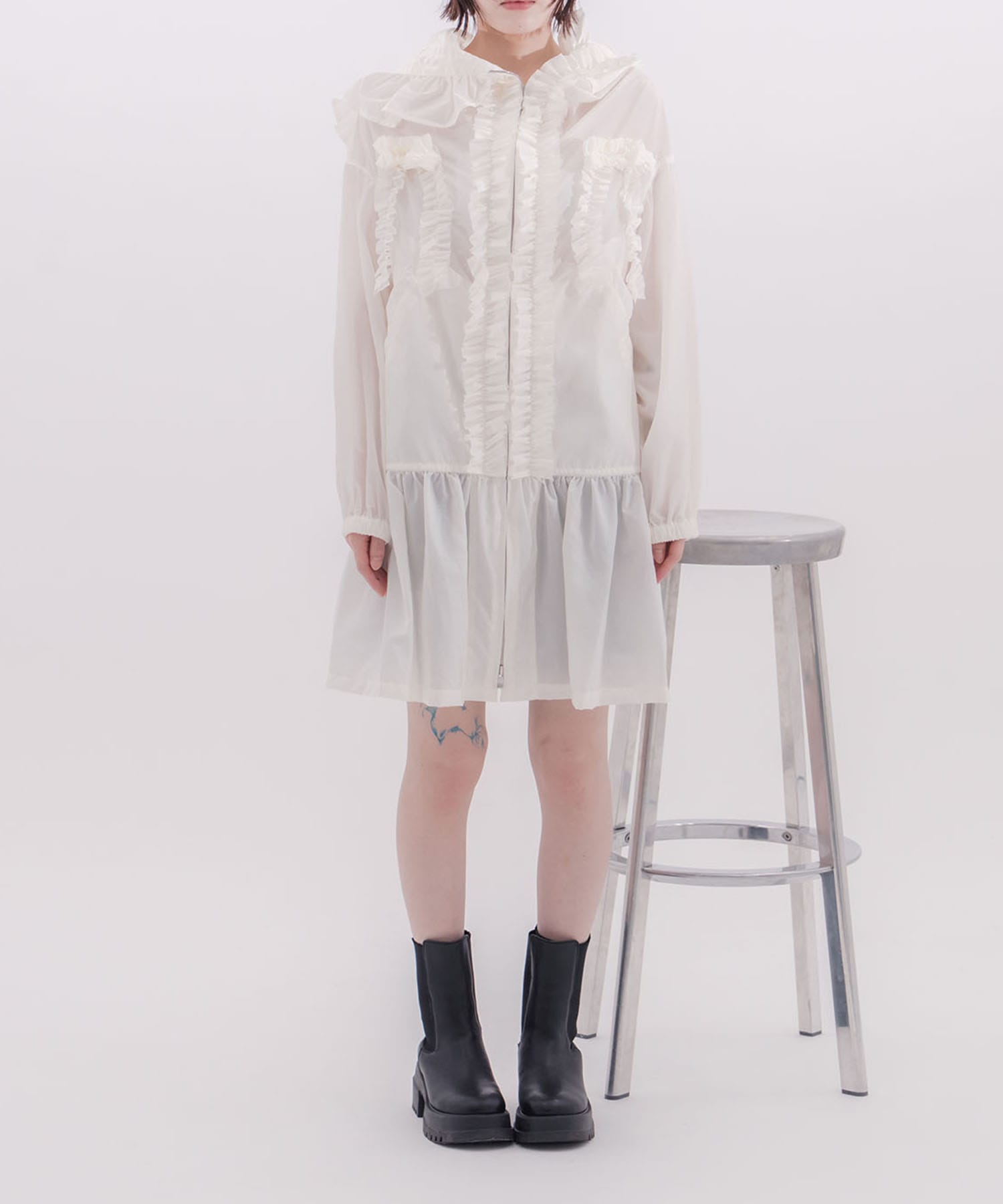 Nylon frilled mountain parka naokitomizuka