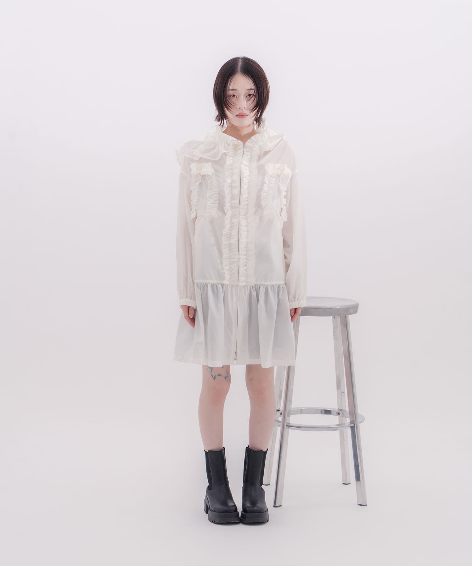 Nylon frilled mountain parka naokitomizuka