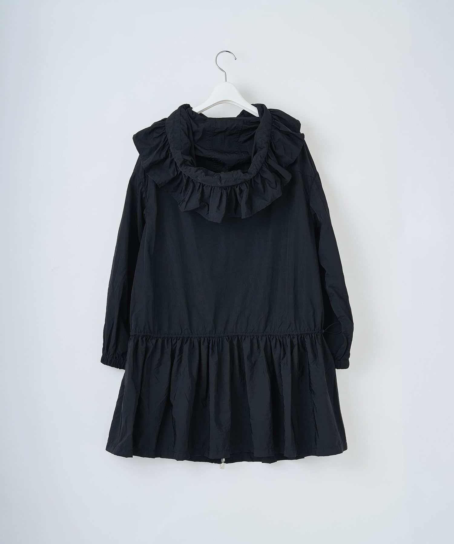 Nylon frilled mountain parka naokitomizuka