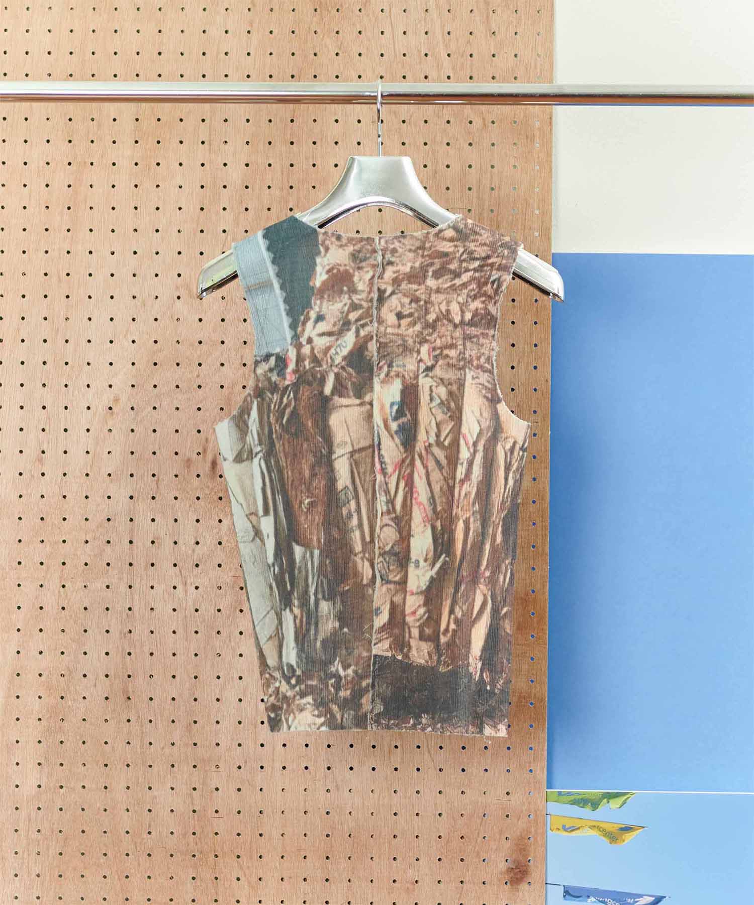 GRAPHIC YORYU TANK TOP kotohayokozawa