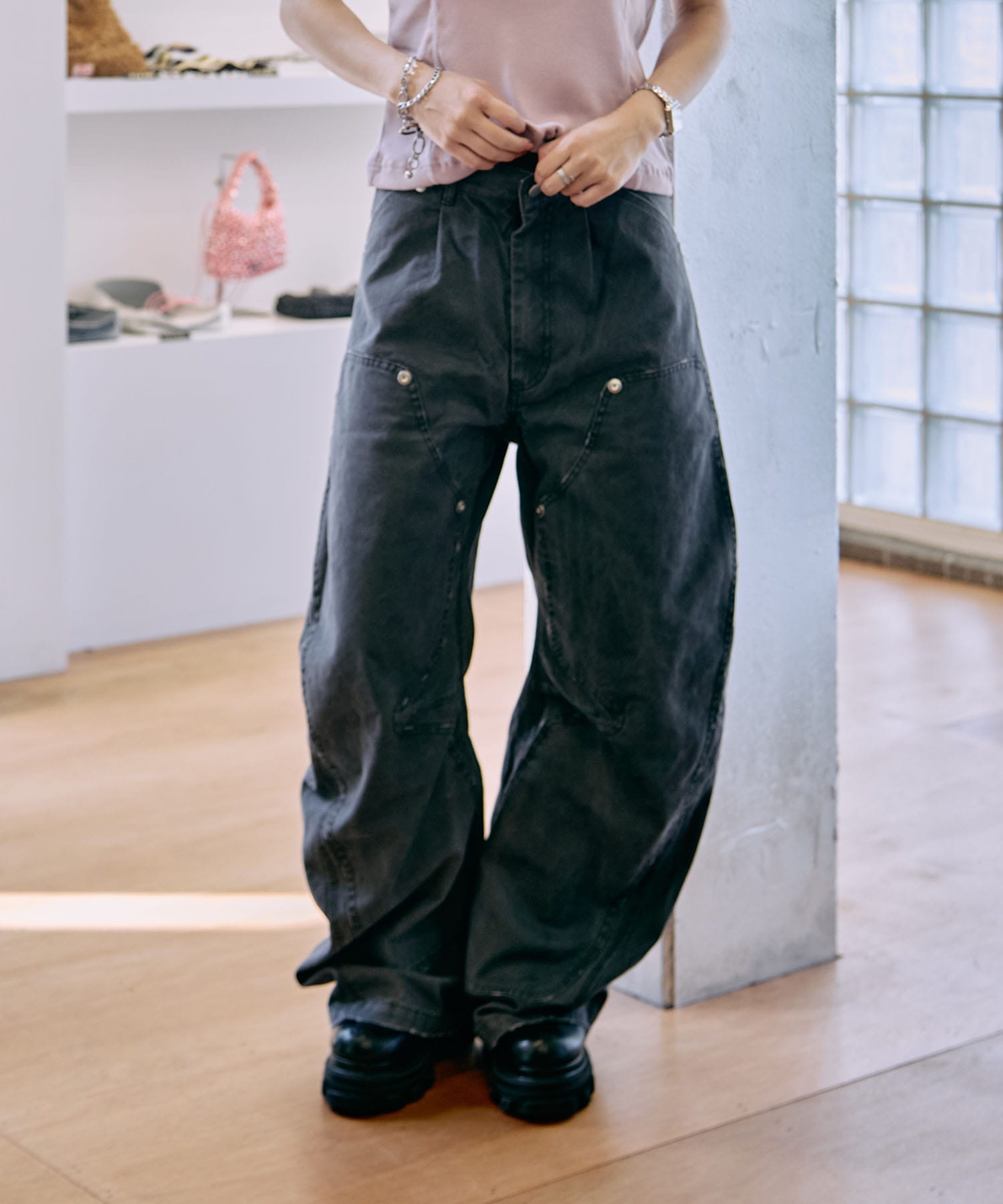 duck double knee curved leg pants CONZ
