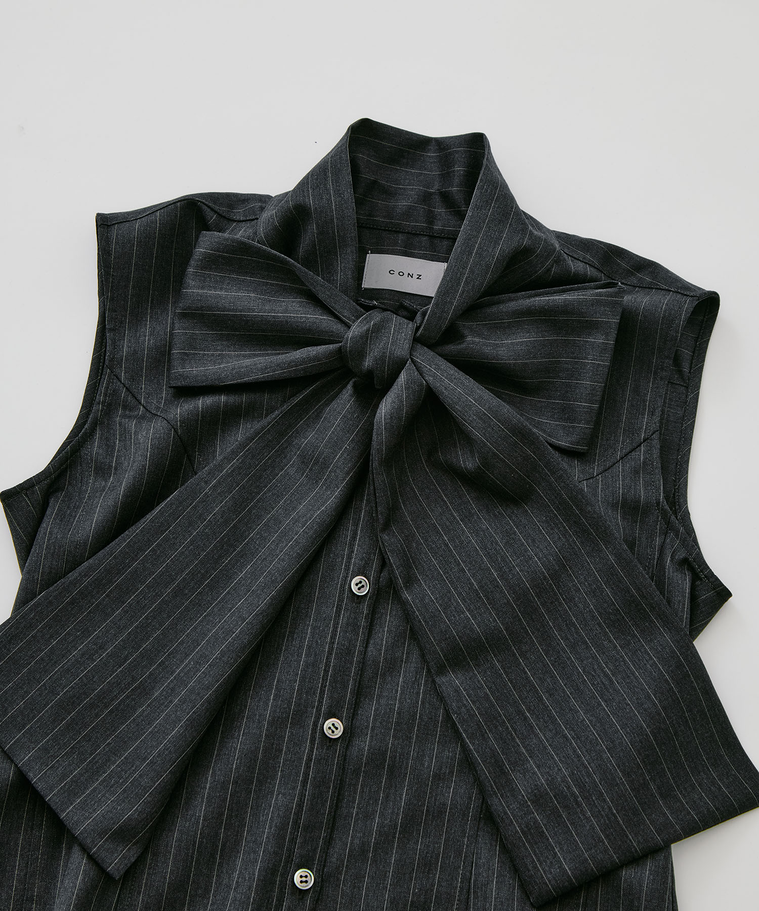 tied sleeve-less shirt CONZ
